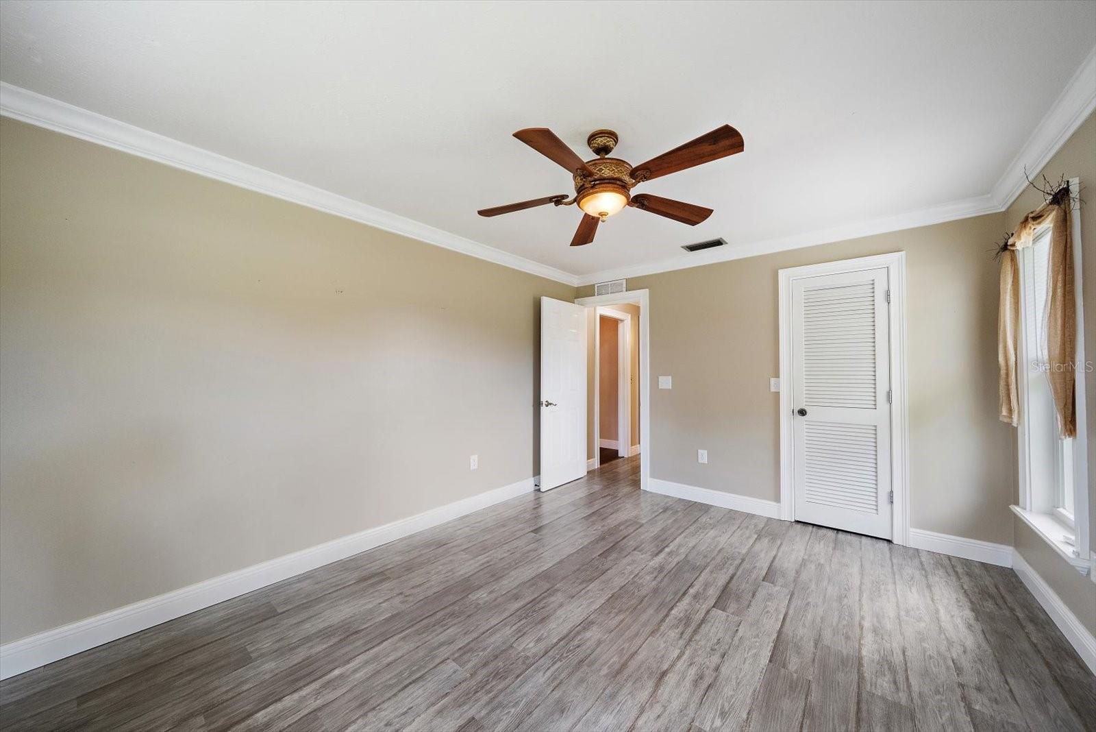 4378 MEADOWLAND CIR