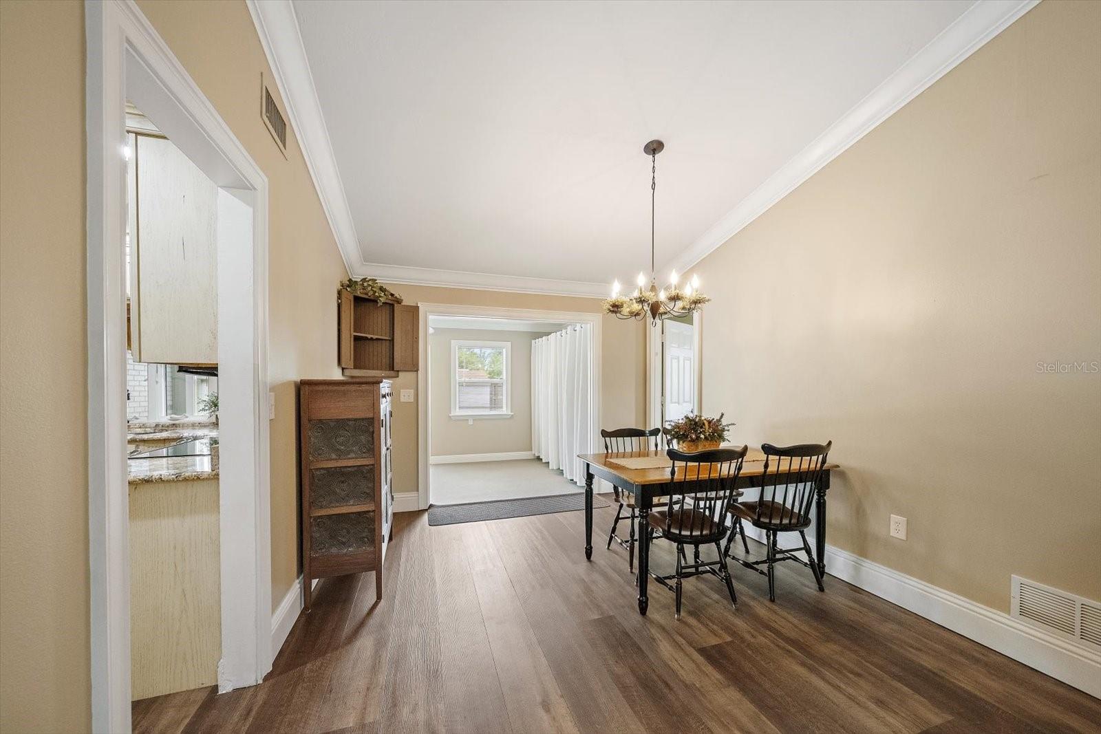 4378 MEADOWLAND CIR