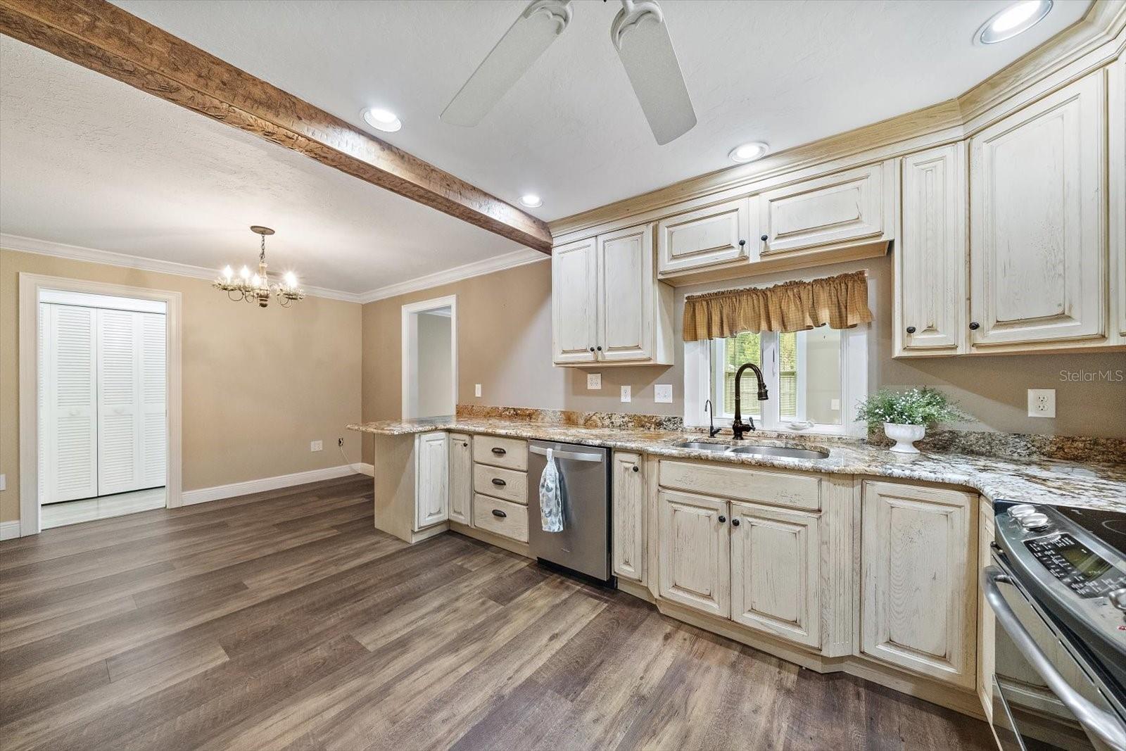 4378 MEADOWLAND CIR