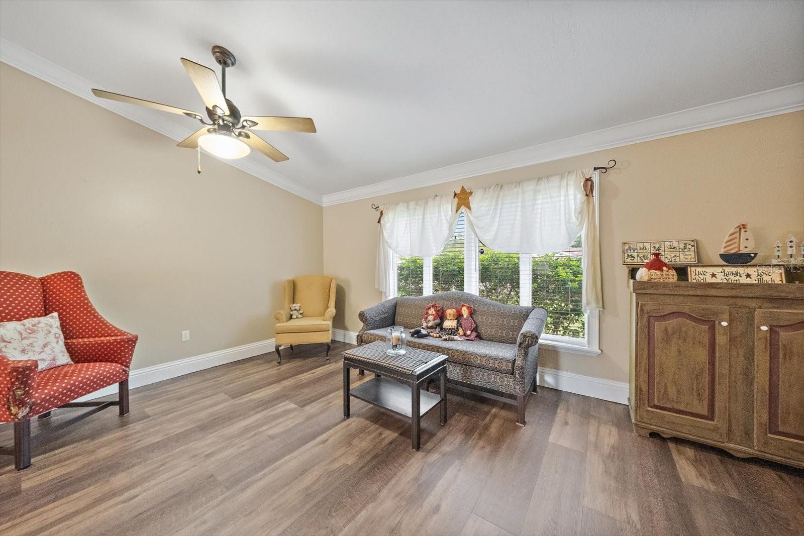 4378 MEADOWLAND CIR
