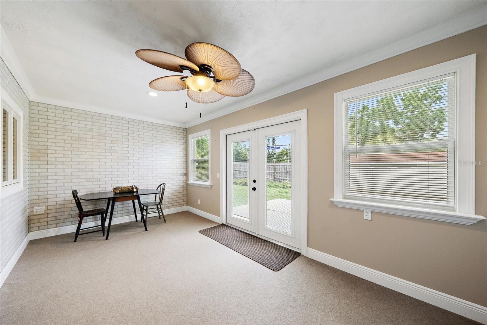 4378 MEADOWLAND CIR