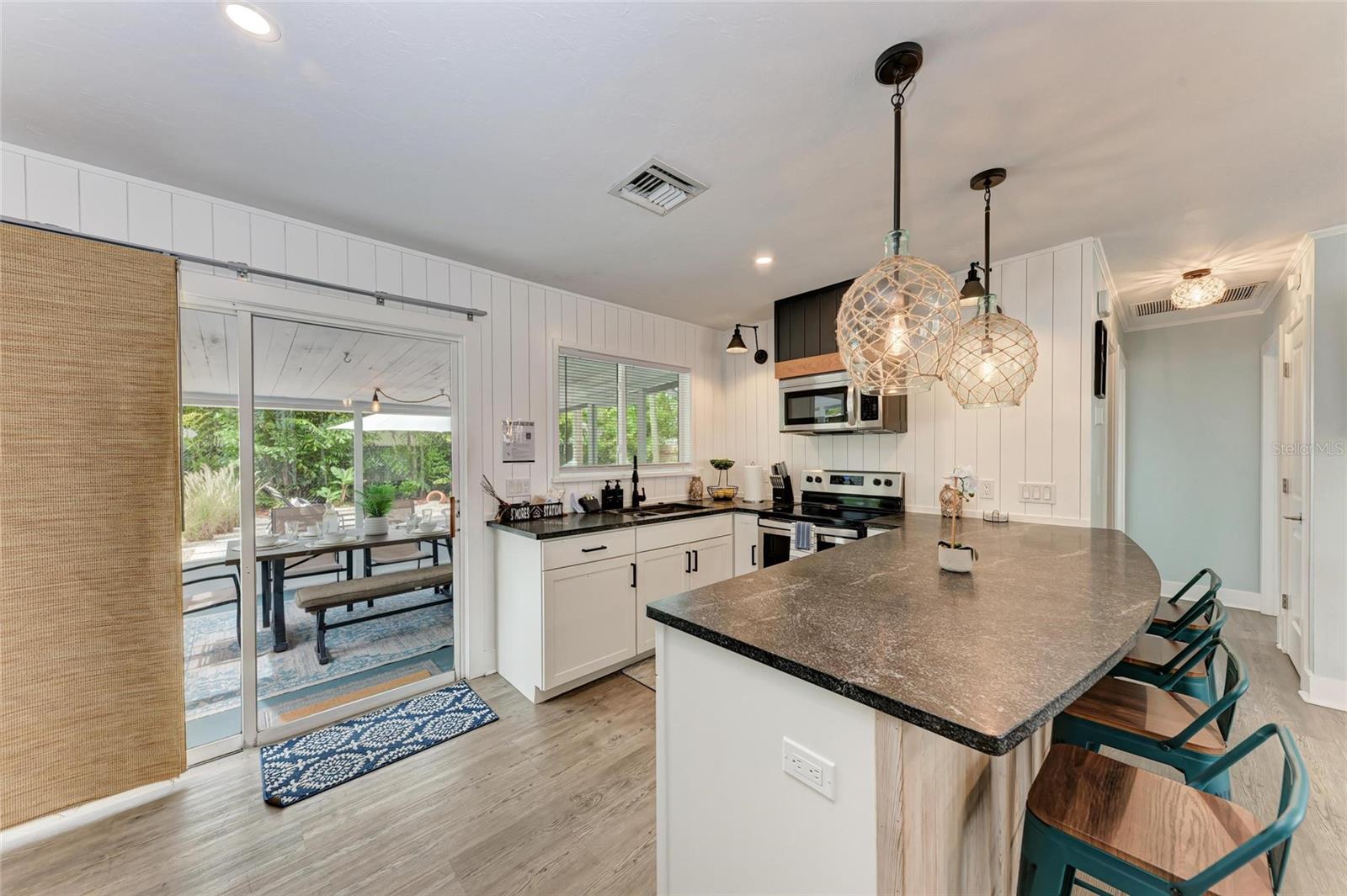 2304 BAHIA VISTA ST