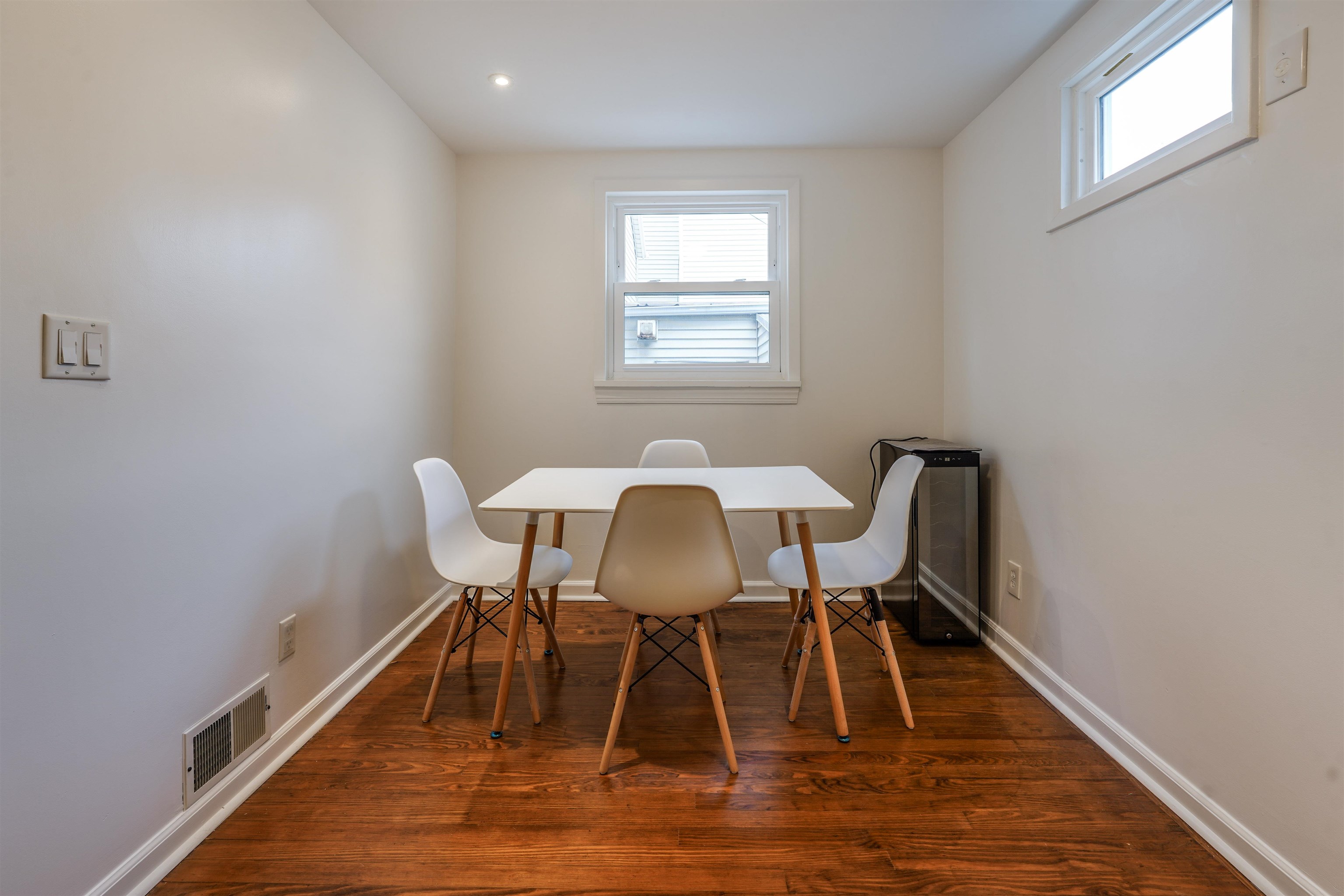 34 THORNE ST