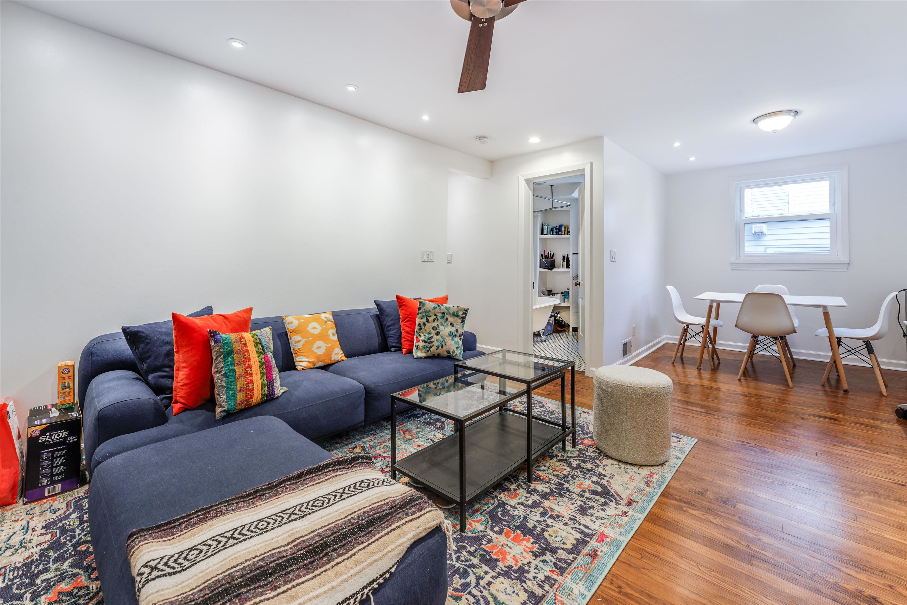 34 THORNE ST