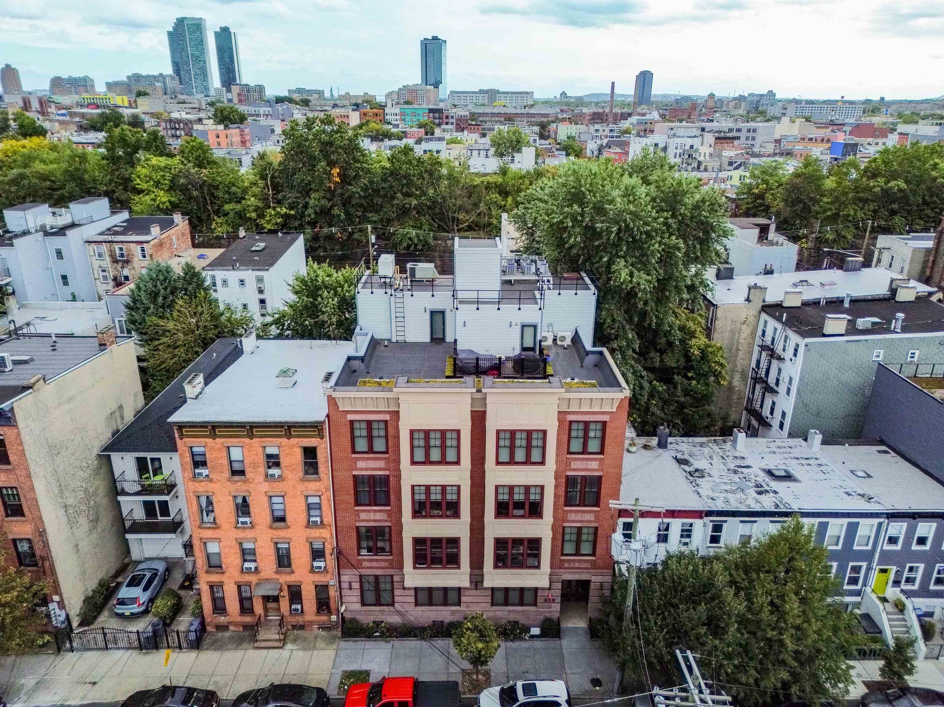 313 7TH ST Unit: 101