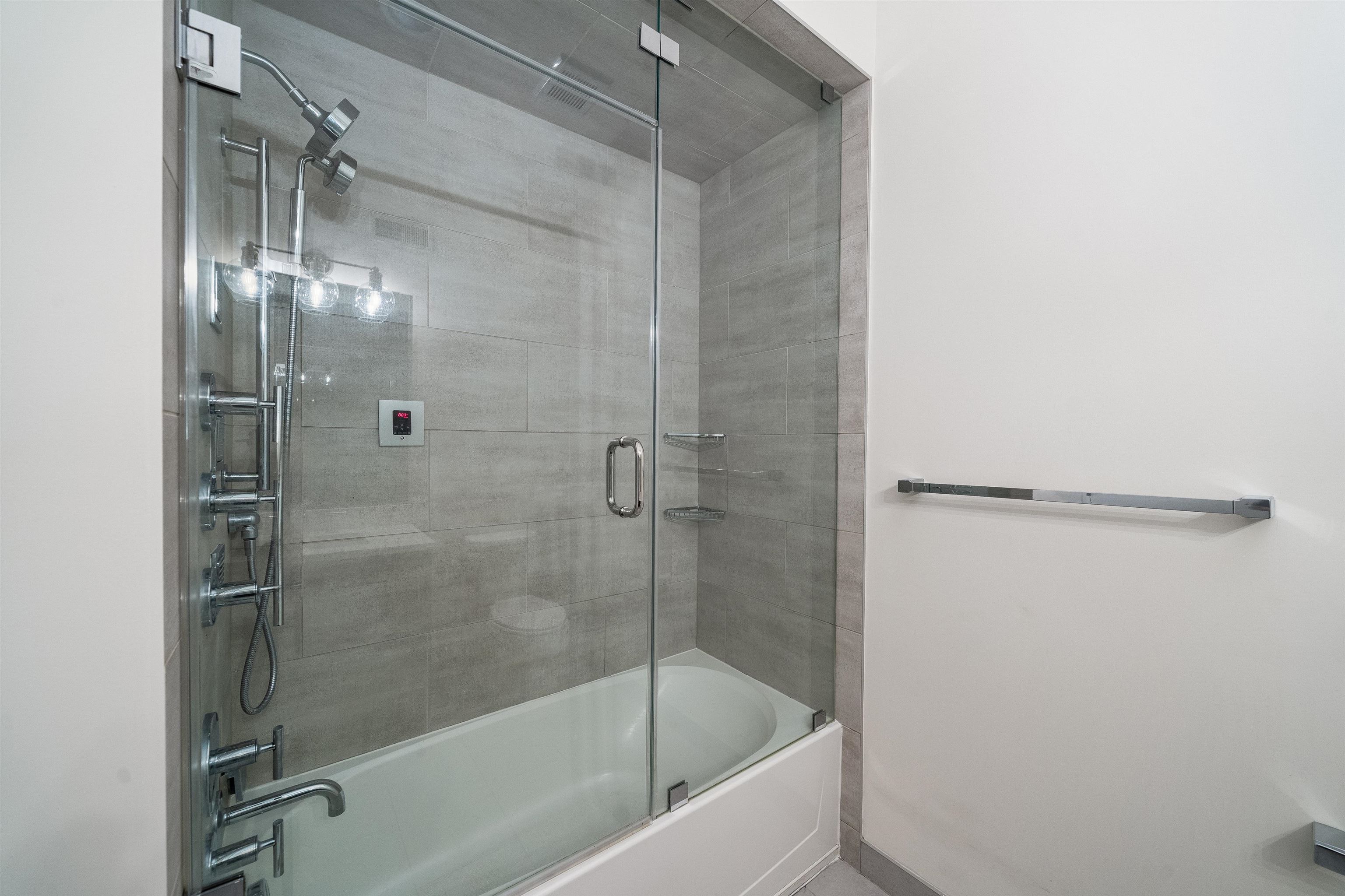 313 7TH ST Unit: 101