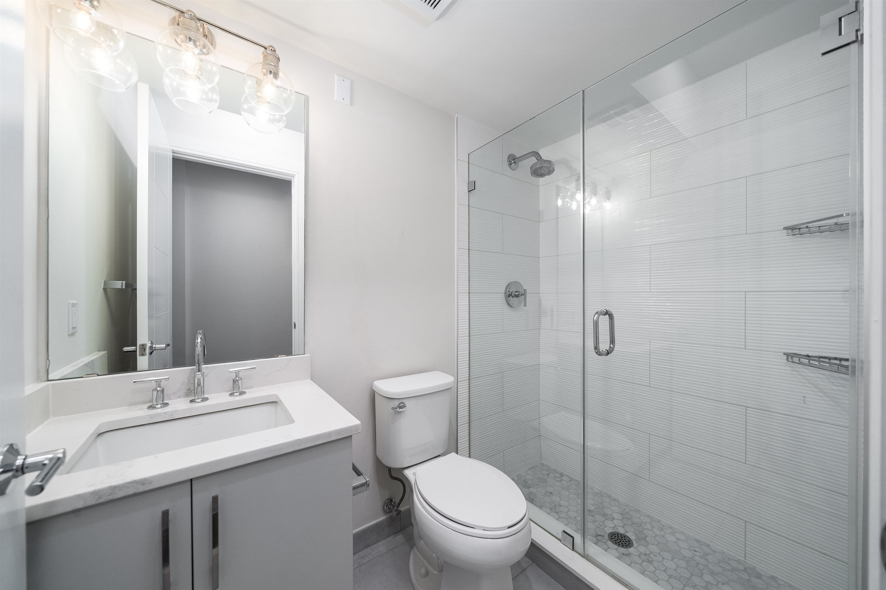313 7TH ST Unit: 101