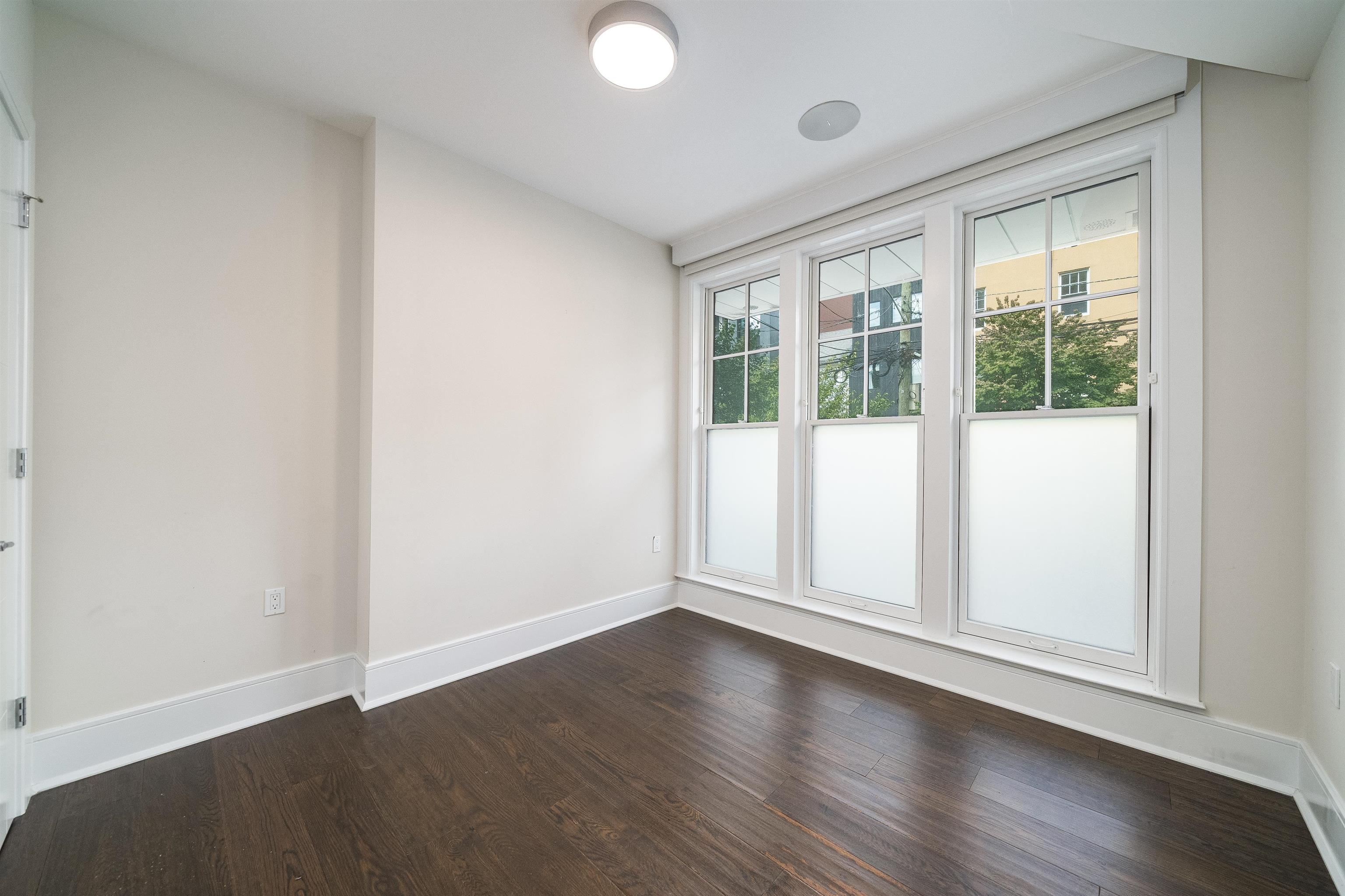 313 7TH ST Unit: 101