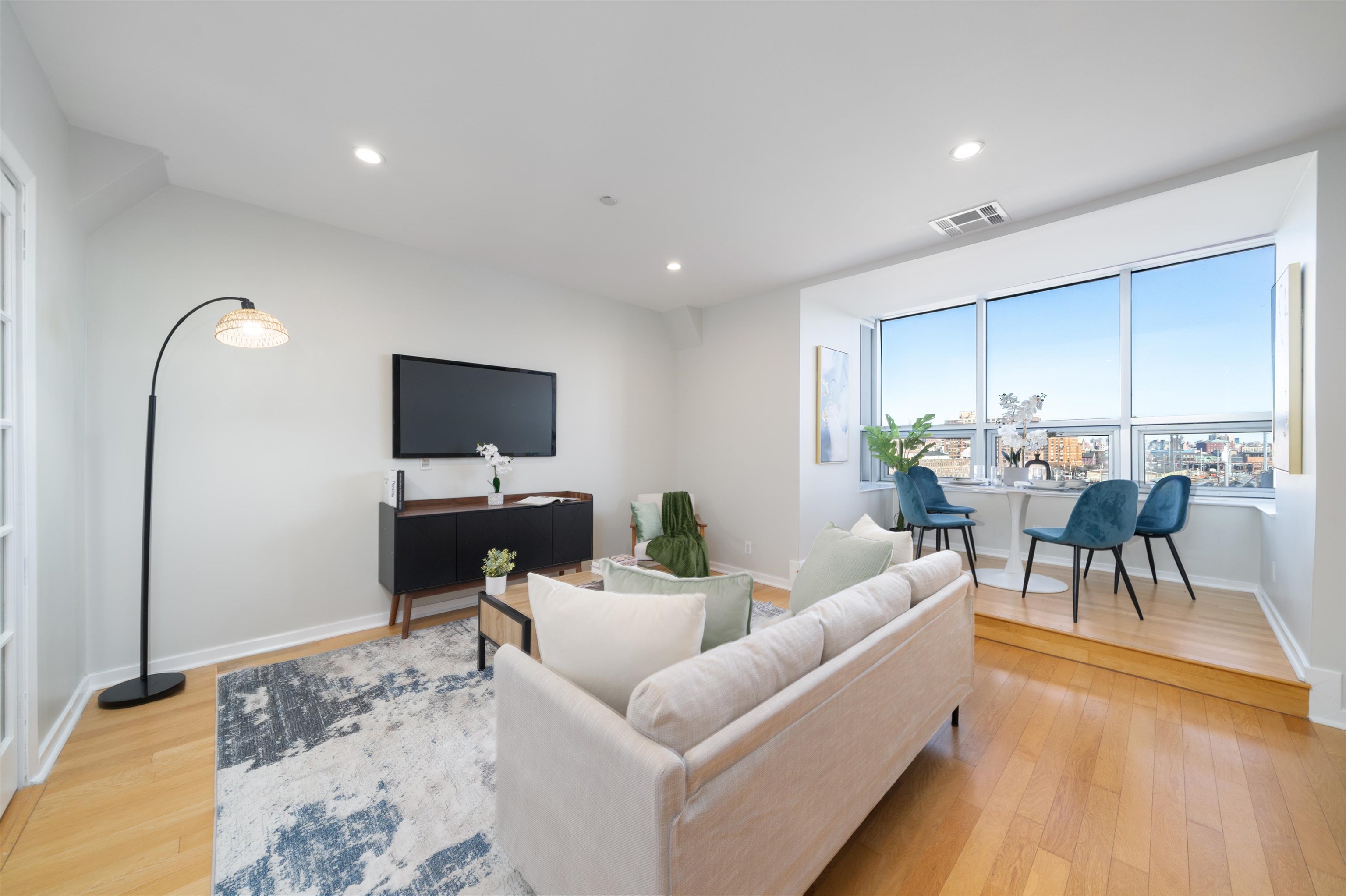 689 LUIS M MARIN BLVD Unit: 706