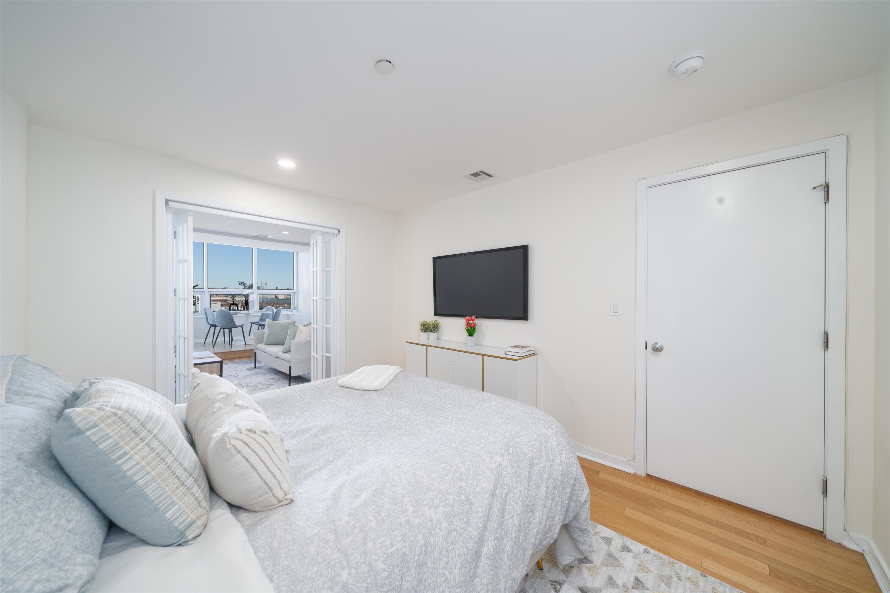 689 LUIS M MARIN BLVD Unit: 706