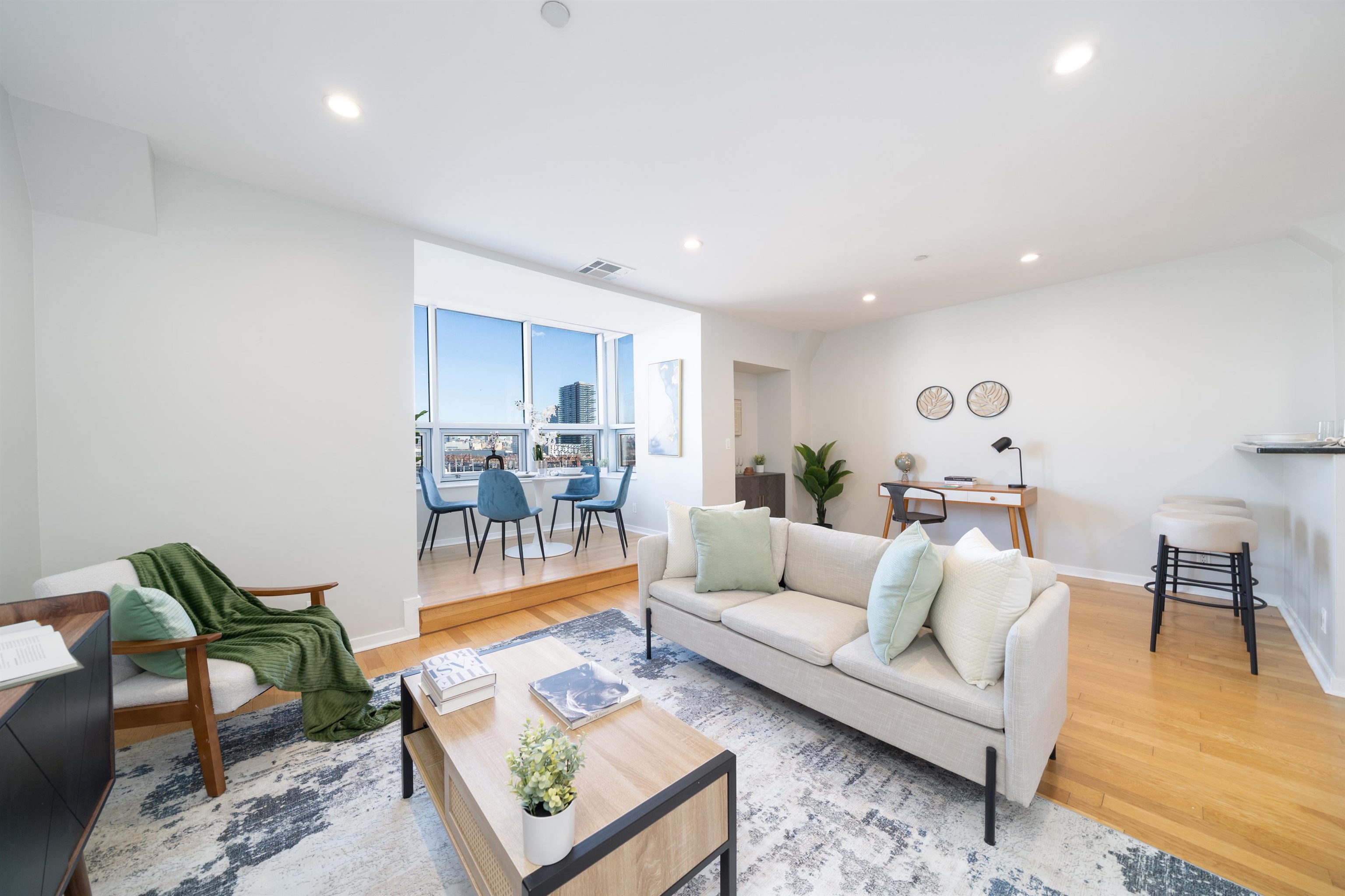 689 LUIS M MARIN BLVD Unit: 706