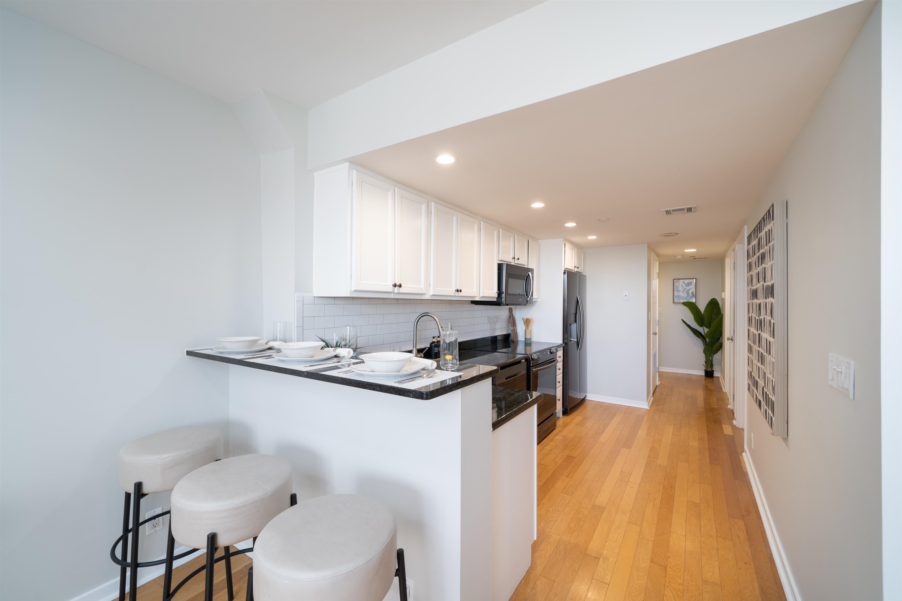 689 LUIS M MARIN BLVD Unit: 706