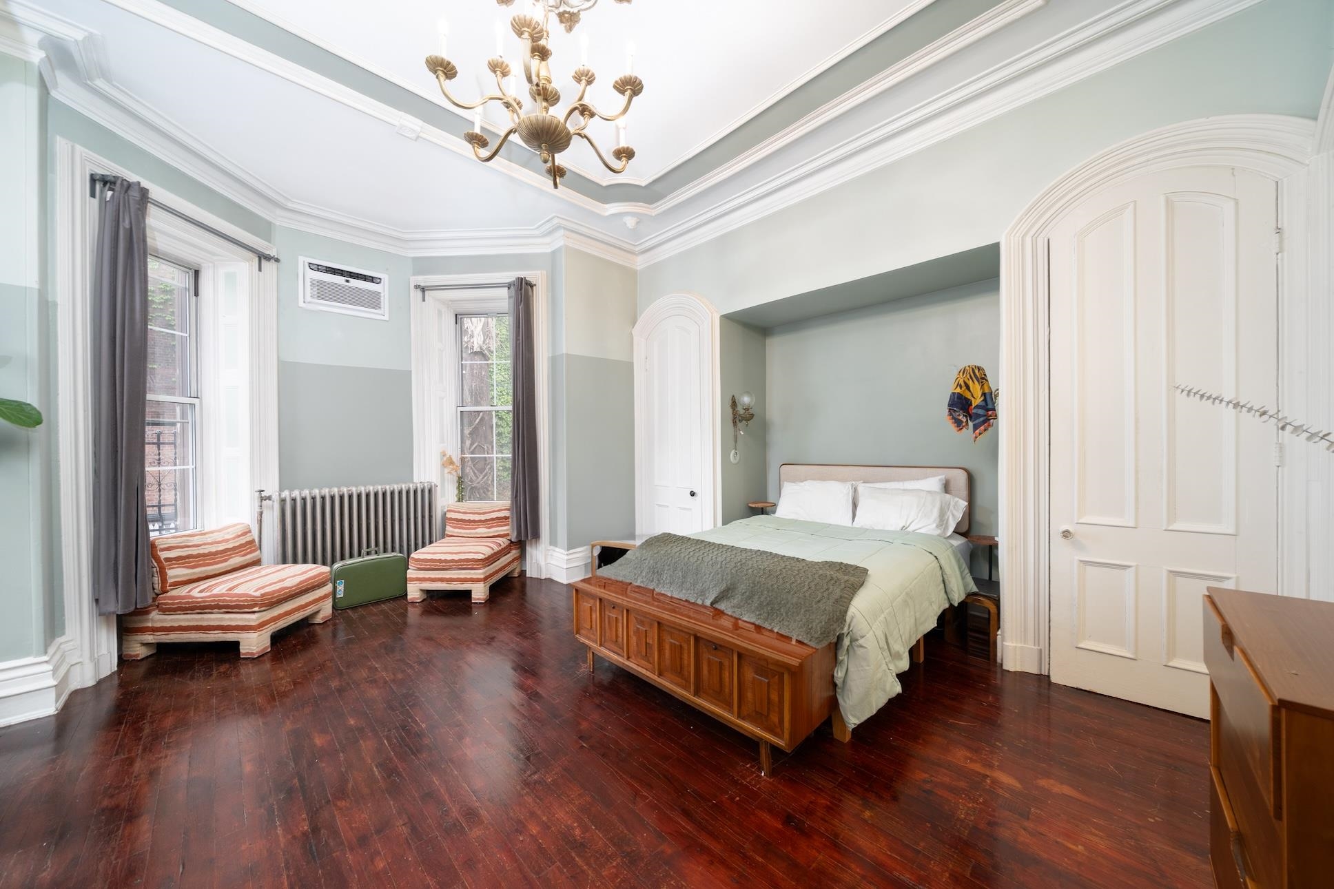 661 JERSEY AVE Unit: 2