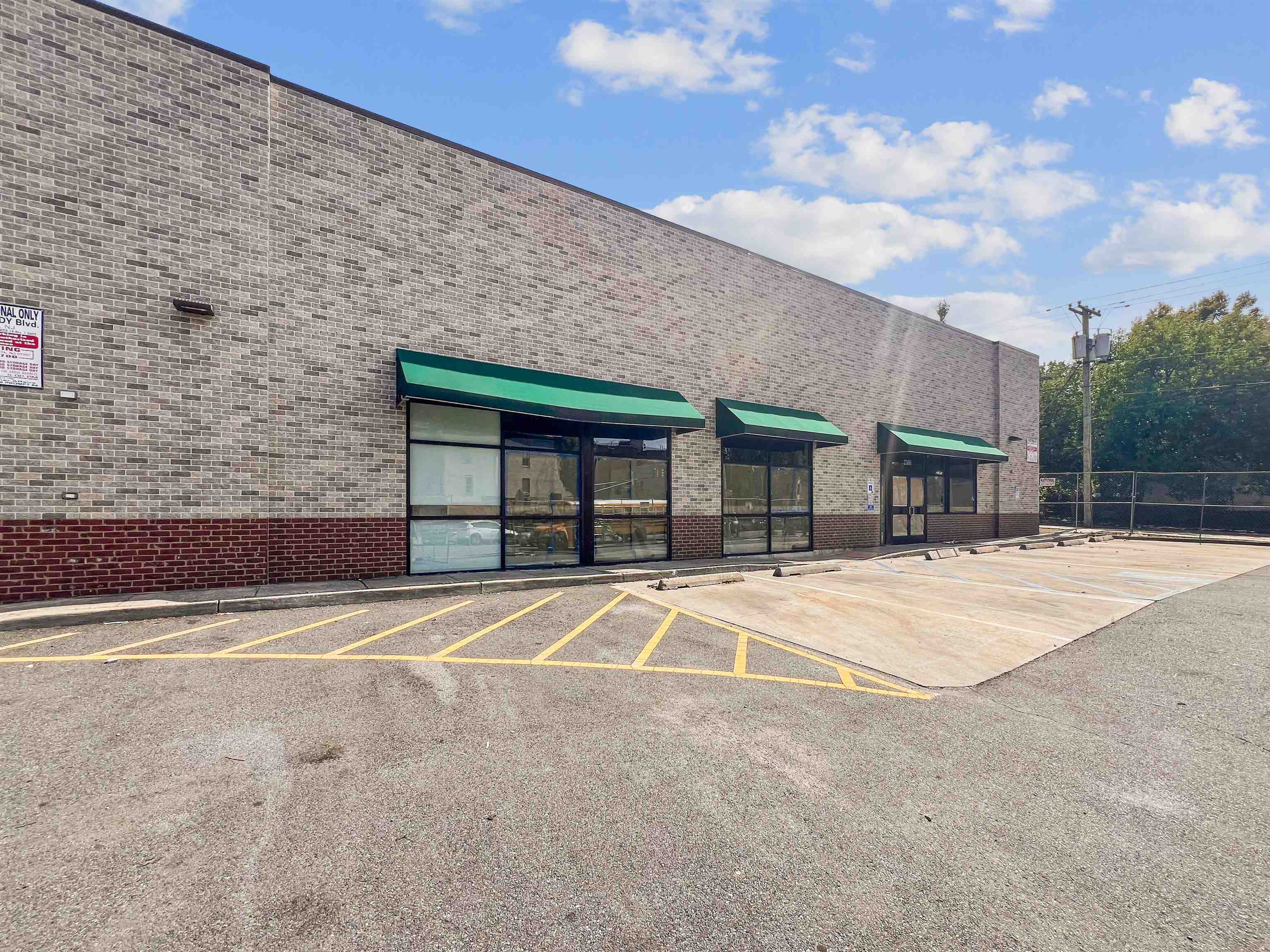 2380 KENNEDY BLVD