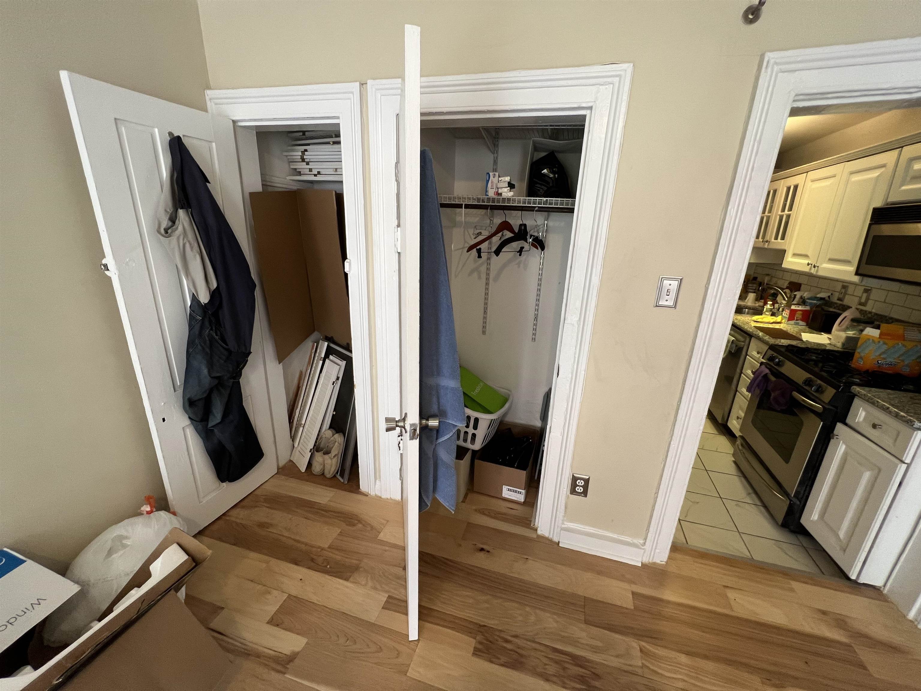 924 WILLOW AVE Unit: 3