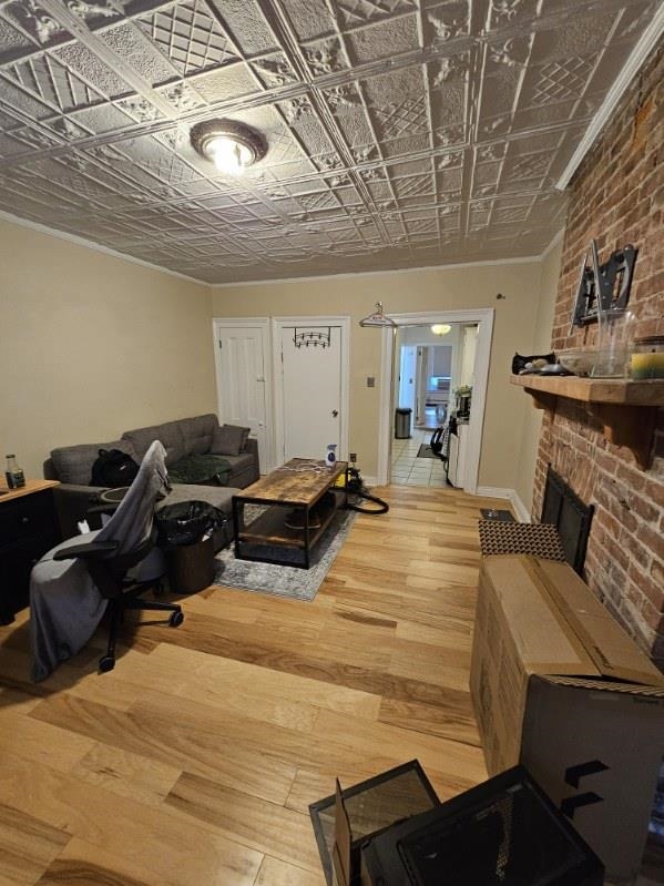 924 WILLOW AVE Unit: 3