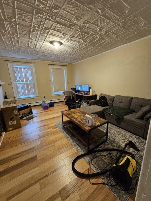 924 WILLOW AVE Unit: 3