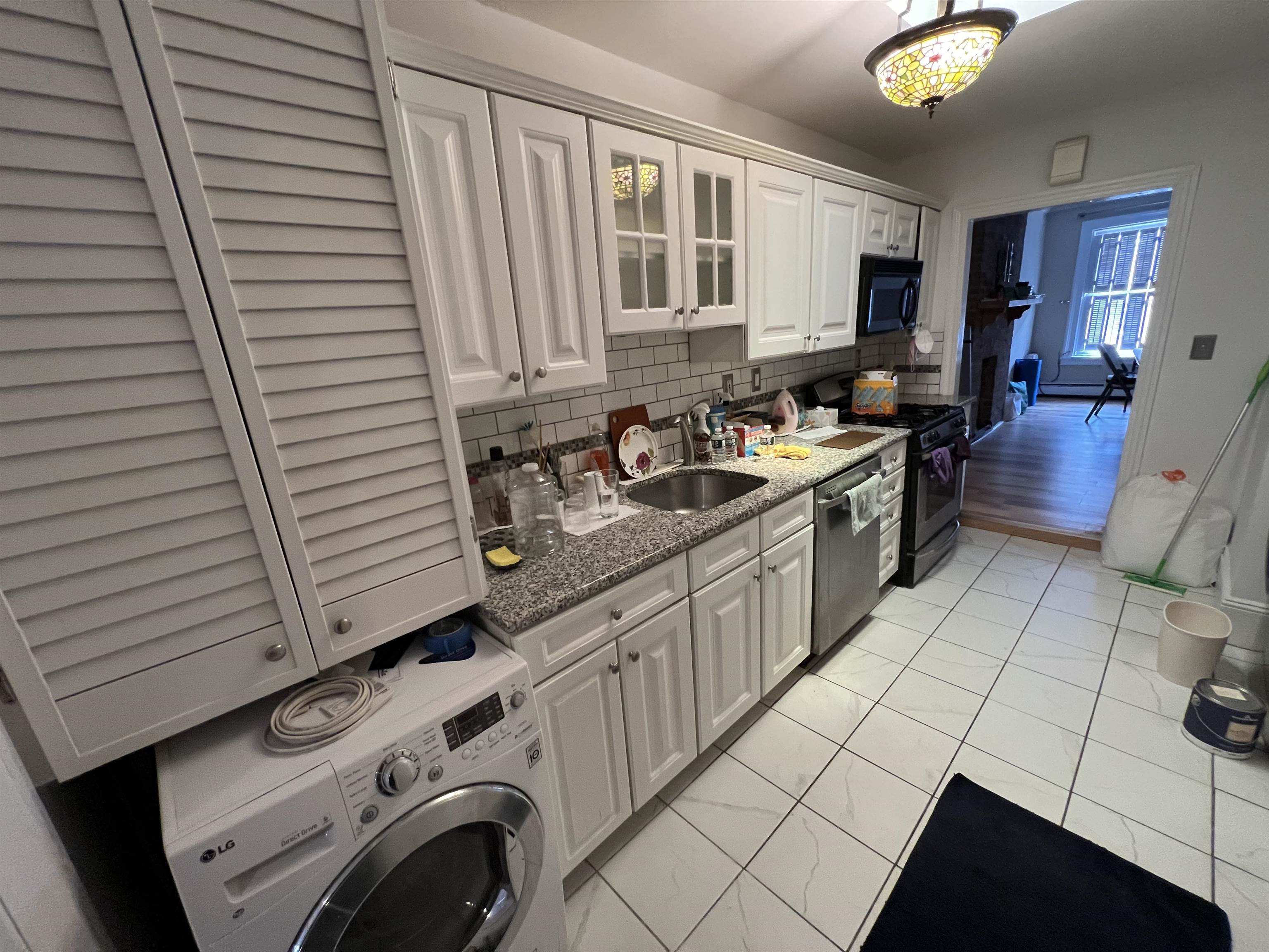 924 WILLOW AVE Unit: 3