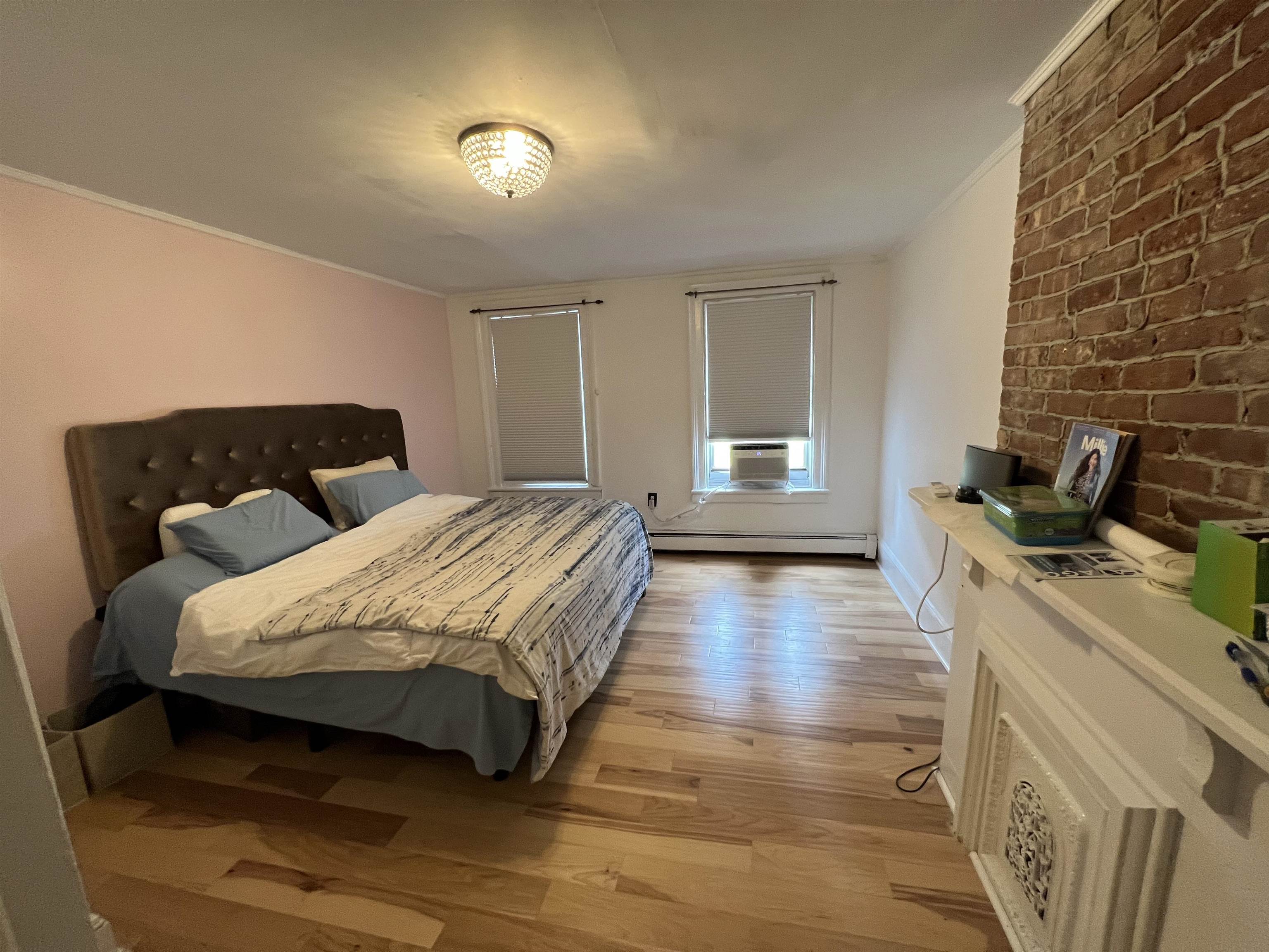 924 WILLOW AVE Unit: 3