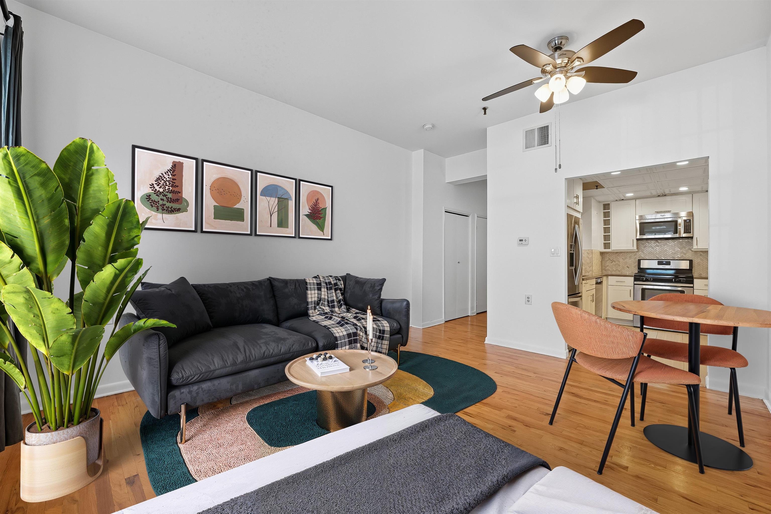 227 CHRISTOPHER COLUMBUS DR Unit: 119B