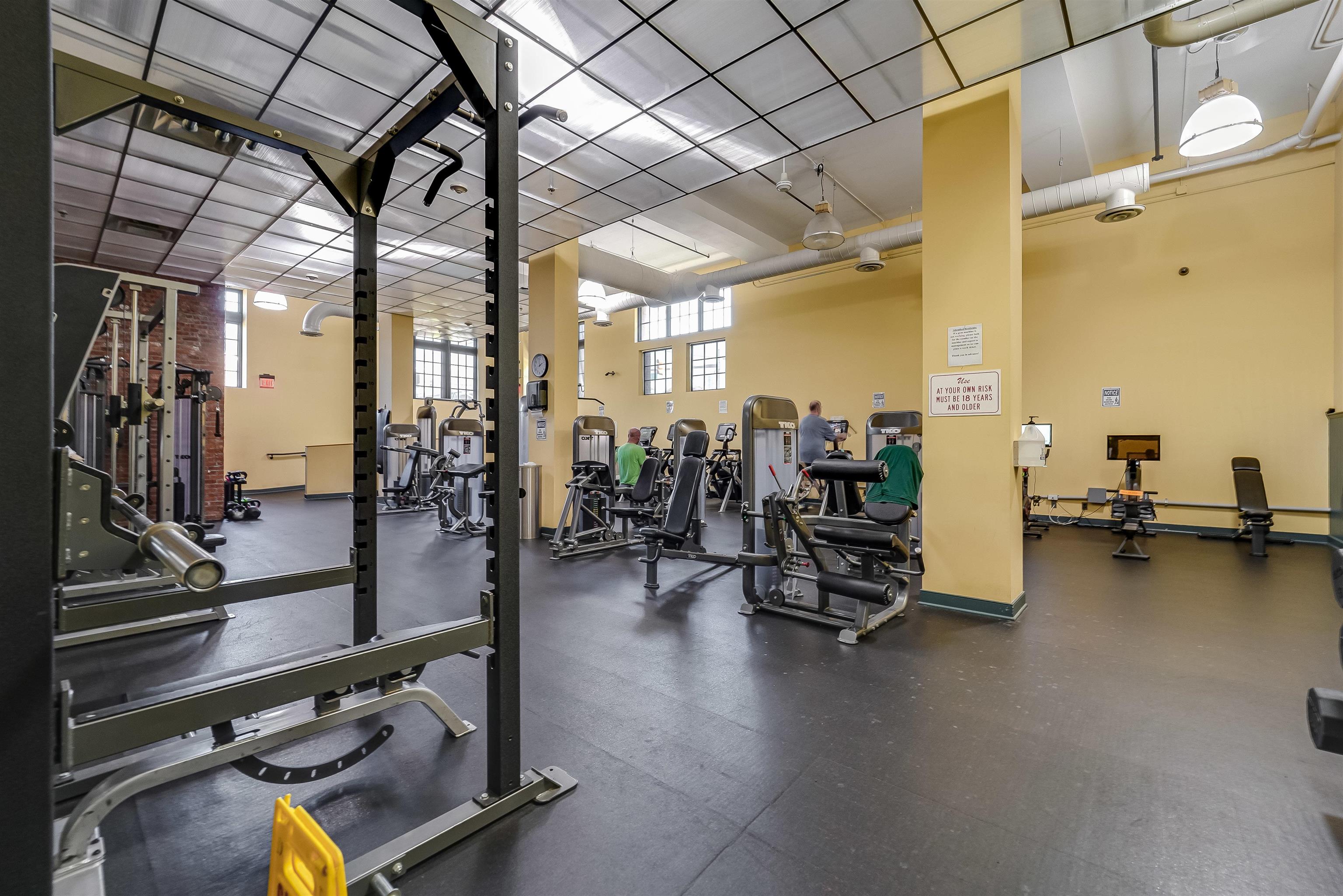227 CHRISTOPHER COLUMBUS DR Unit: 119B