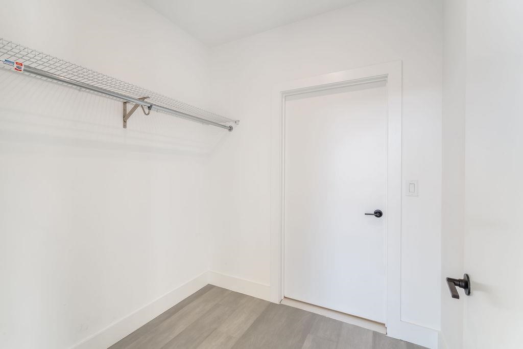 43-45 32ND ST Unit: 305