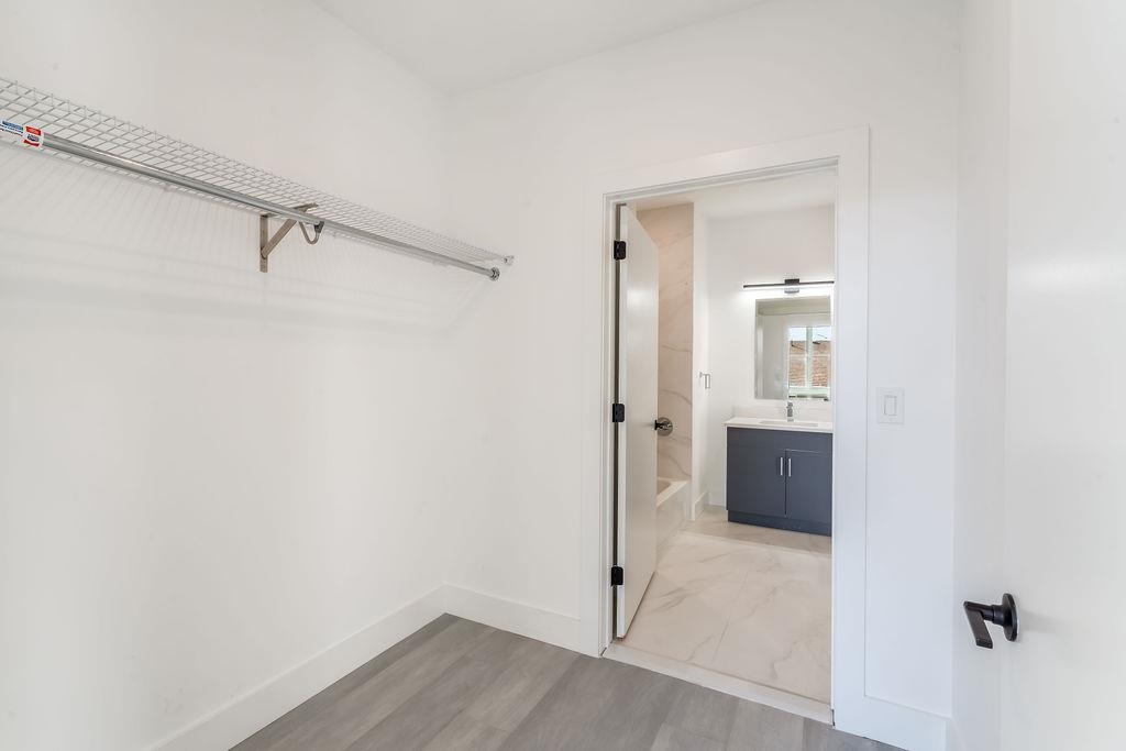 43-45 32ND ST Unit: 305