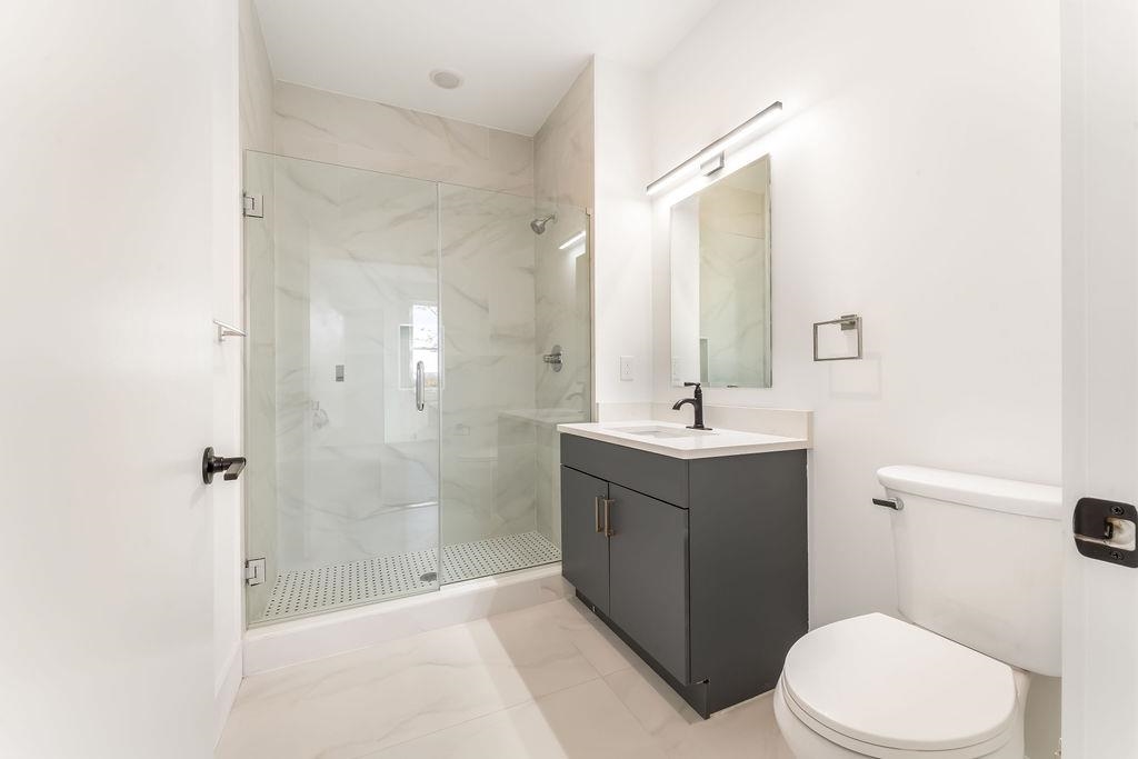 43-45 32ND ST Unit: 501