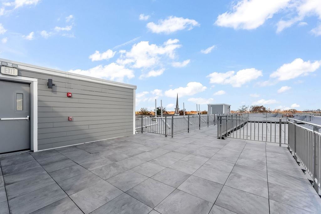 43-45 32ND ST Unit: 501