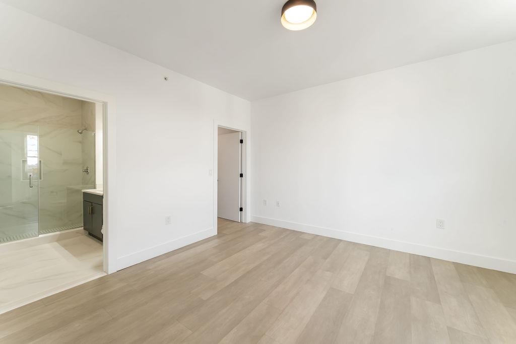 43-45 32ND ST Unit: 501