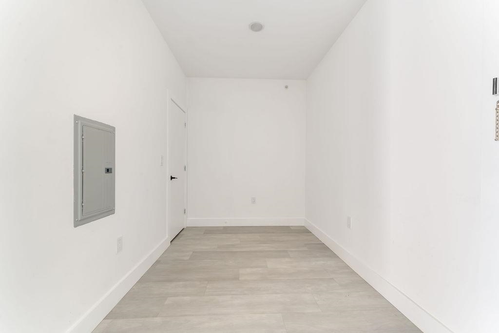 43-45 32ND ST Unit: 503