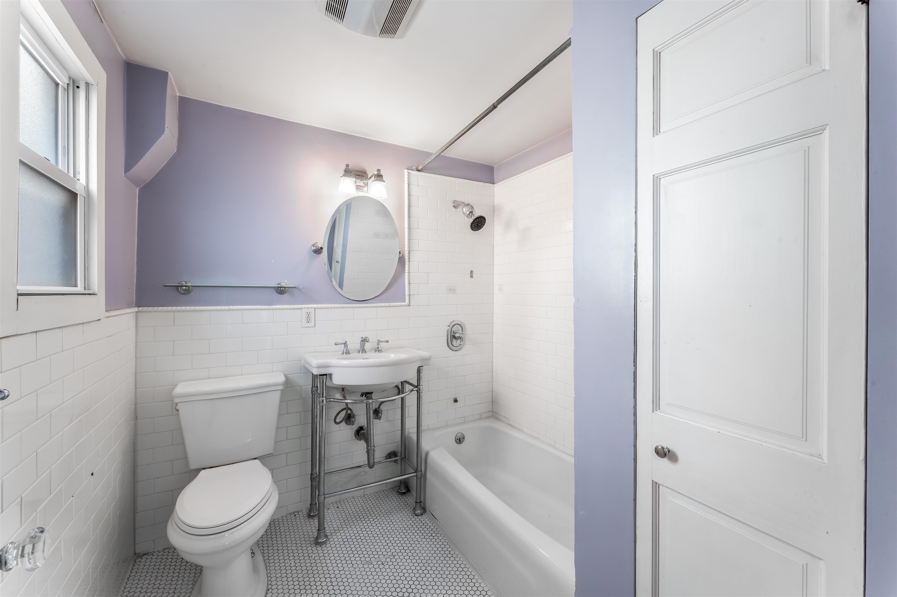 100 PARK AVE Unit: 4