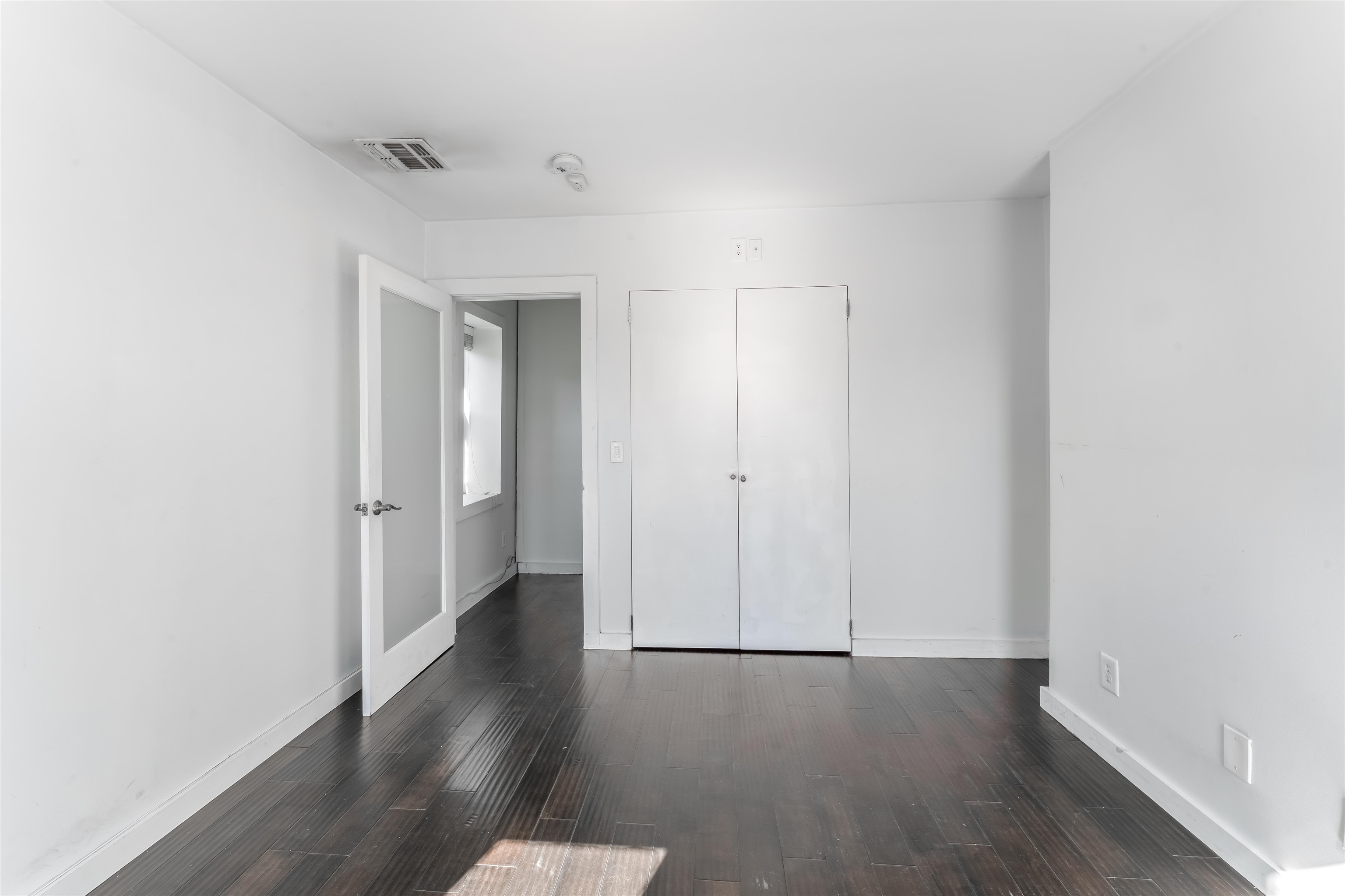 100 PARK AVE Unit: 4