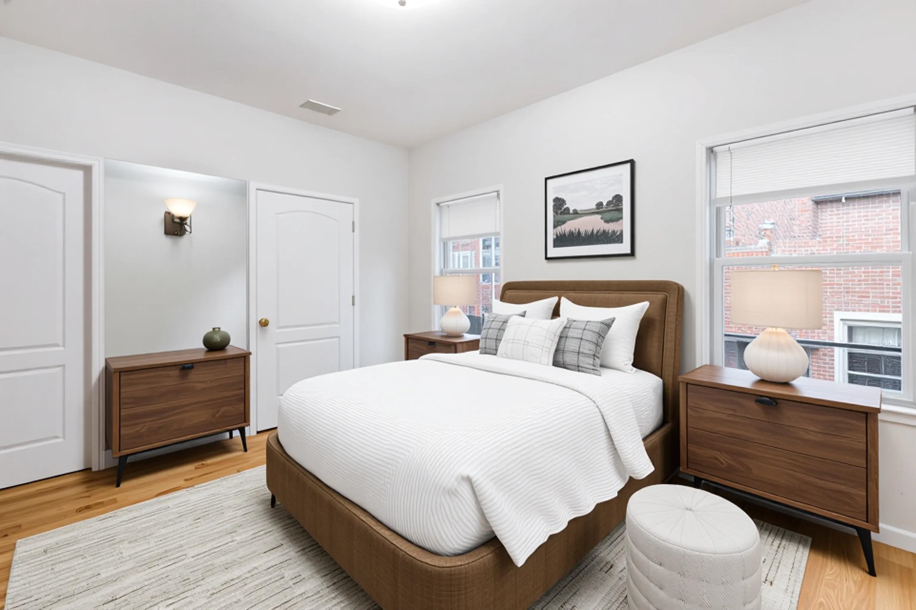 43 MANHATTAN AVE Unit: 2