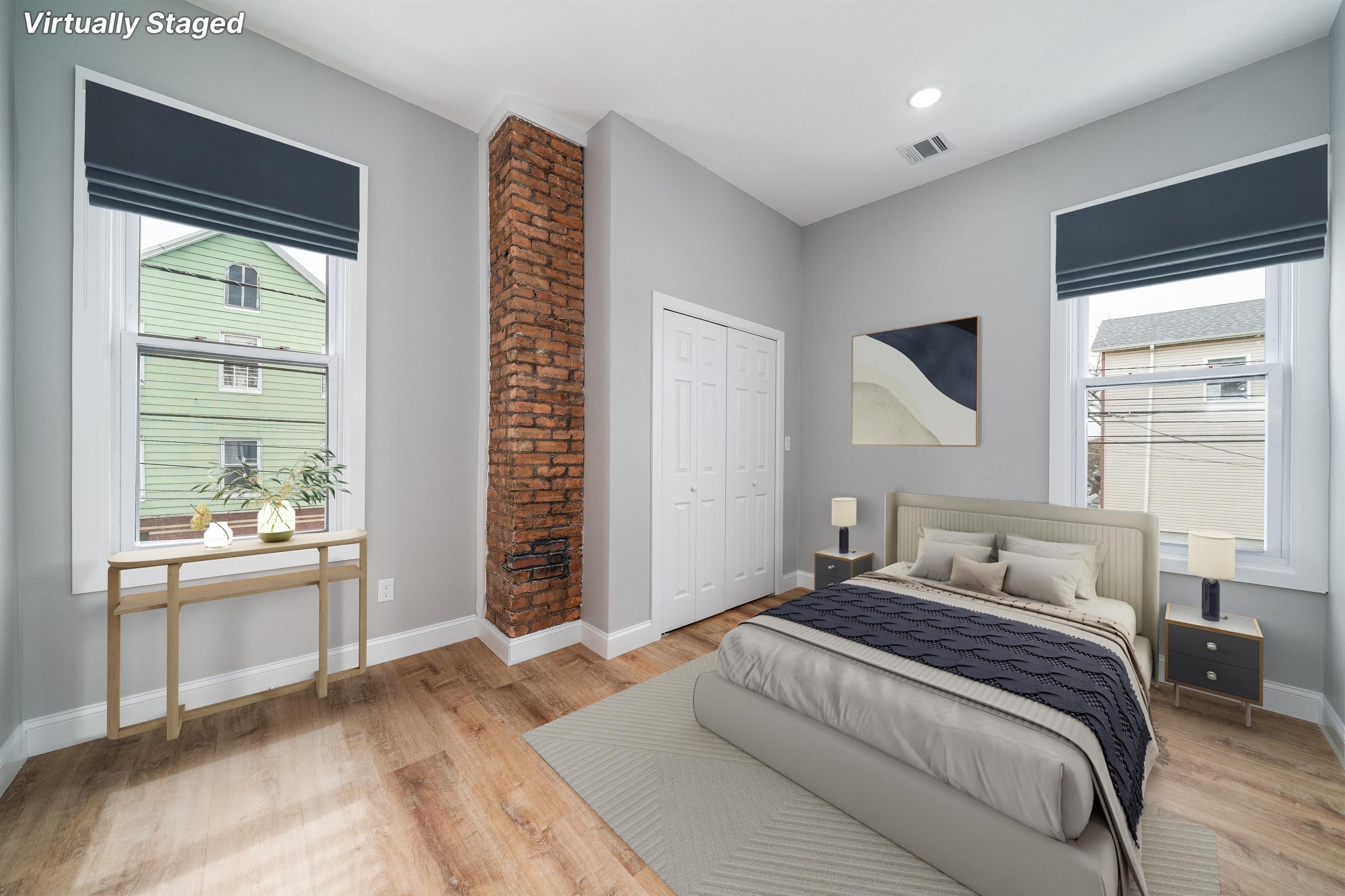 1074-1080 SUMMIT AVE