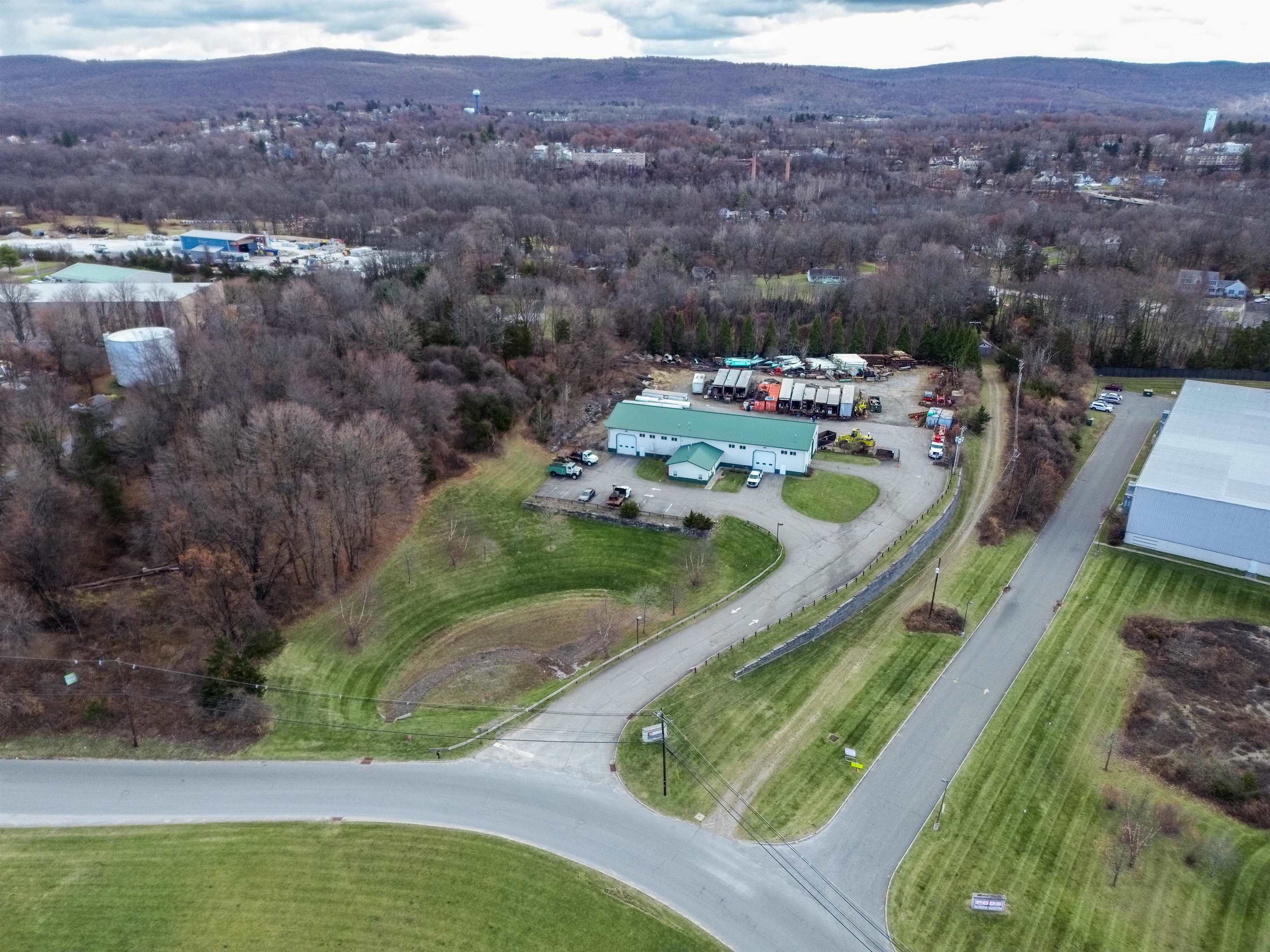 10 PARK DR