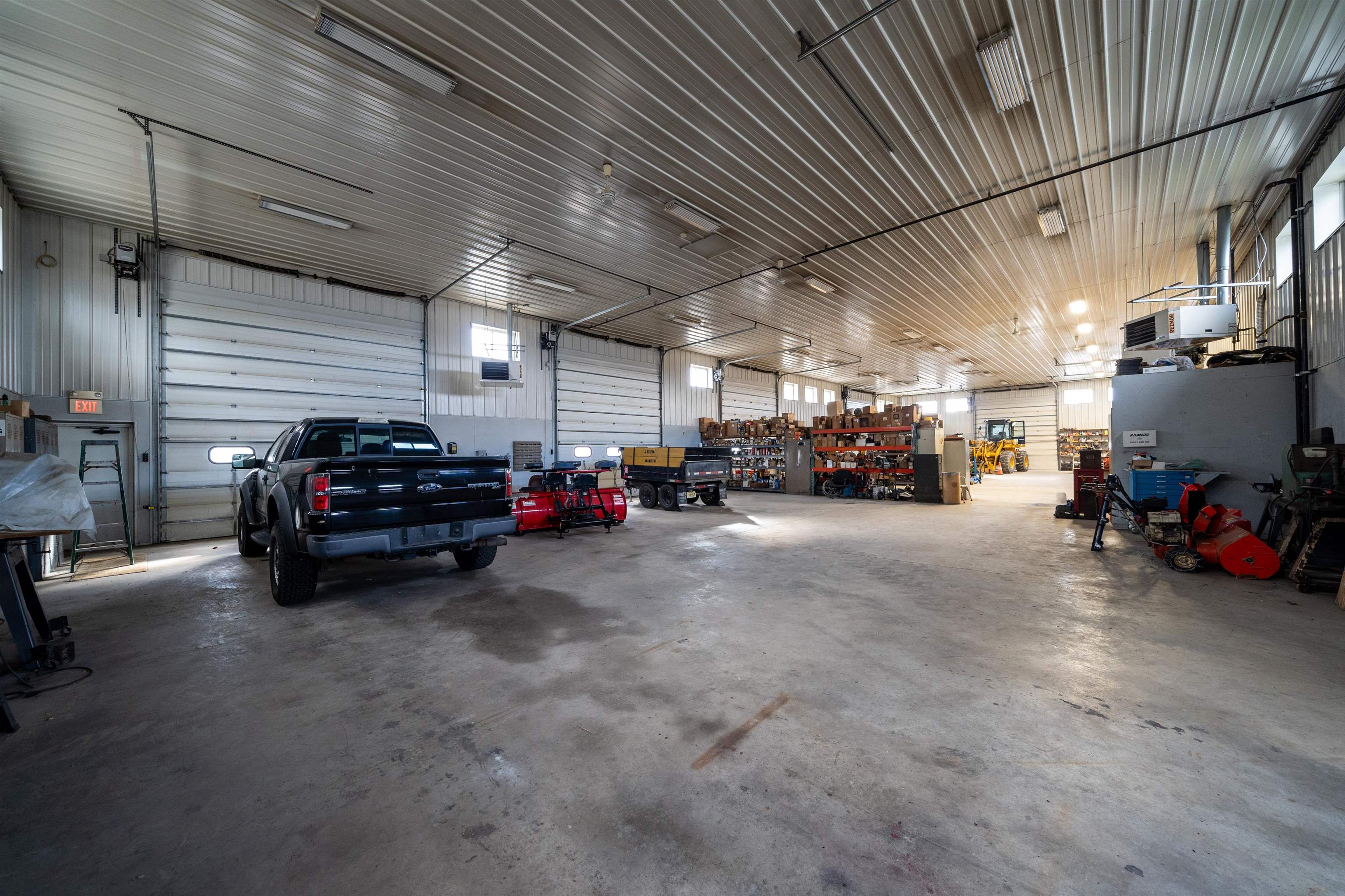 10 PARK DR