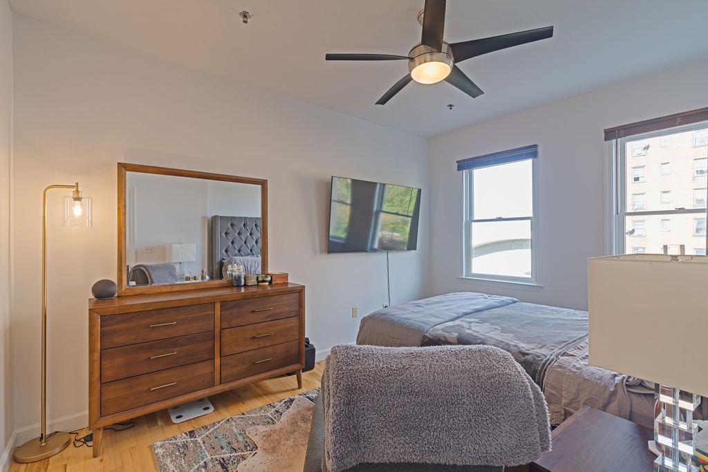 620 38TH ST Unit: 903