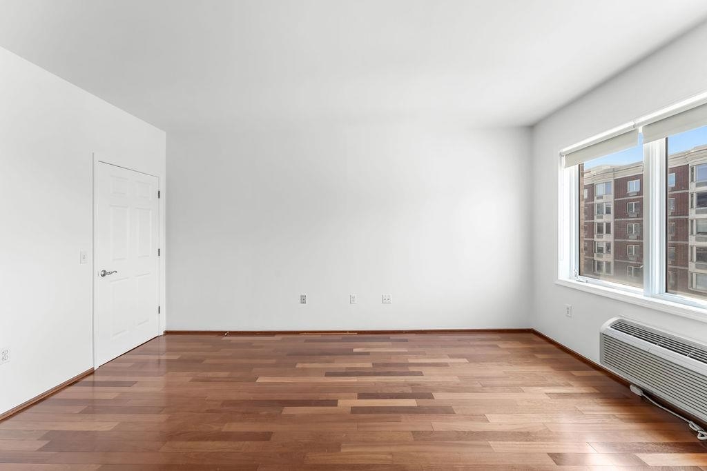 2305 CITY PL