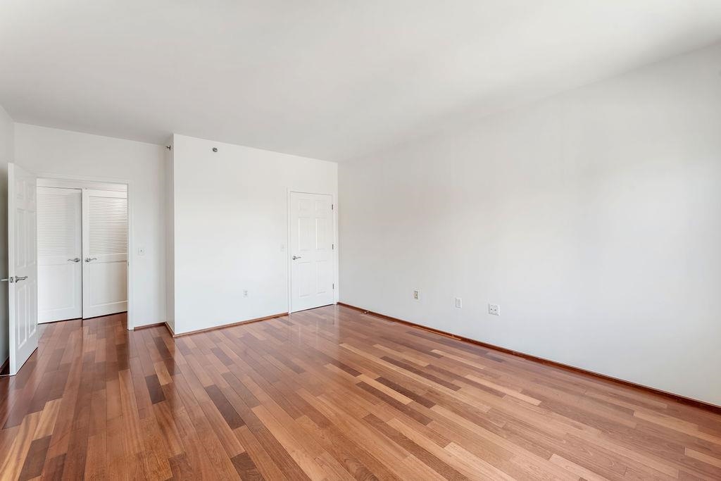 2305 CITY PL