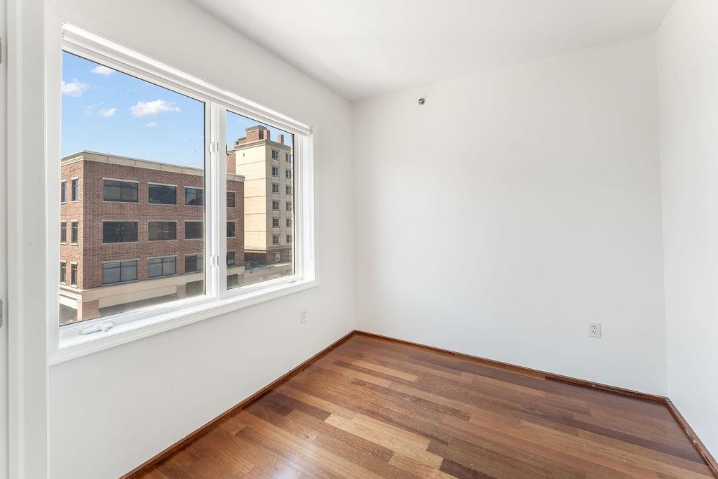 2305 CITY PL