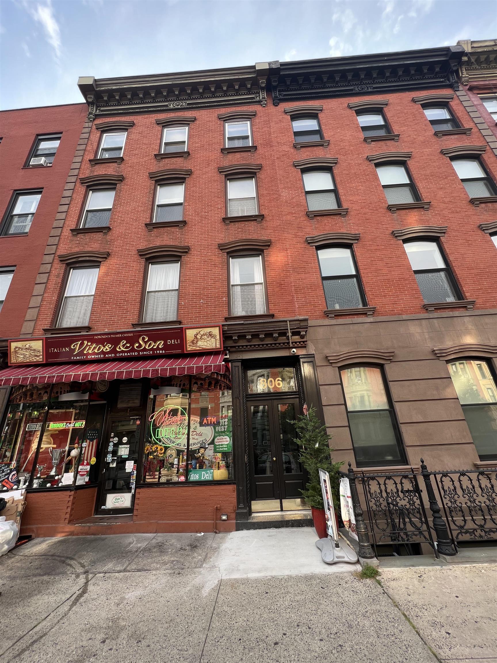 806 WASHINGTON ST Unit: 2