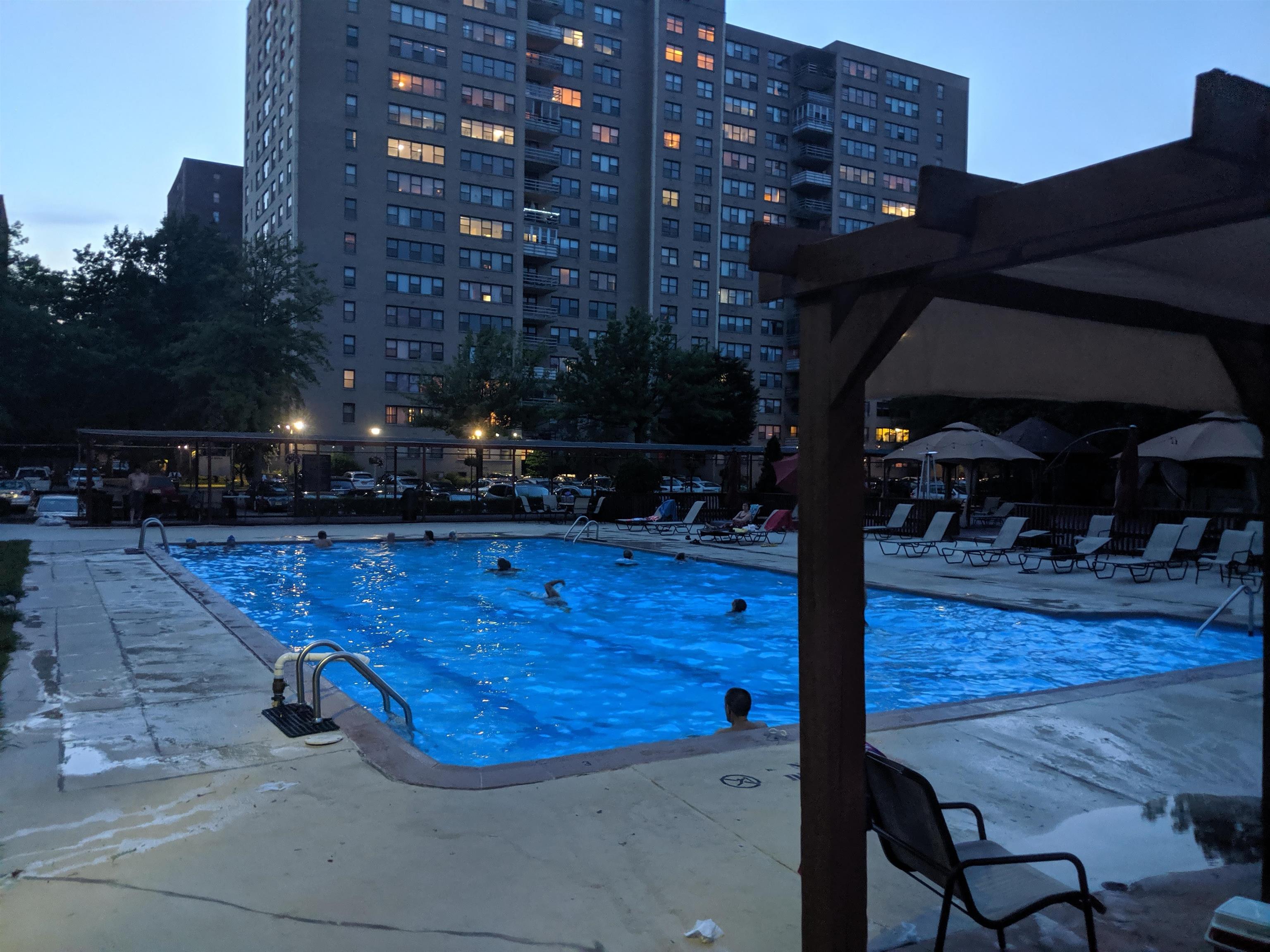 225 ST PAULS AVE Unit: 11D