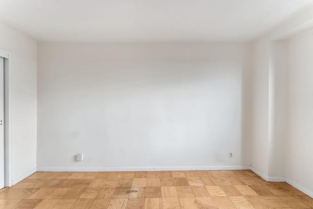 225 ST PAULS AVE Unit: 11D