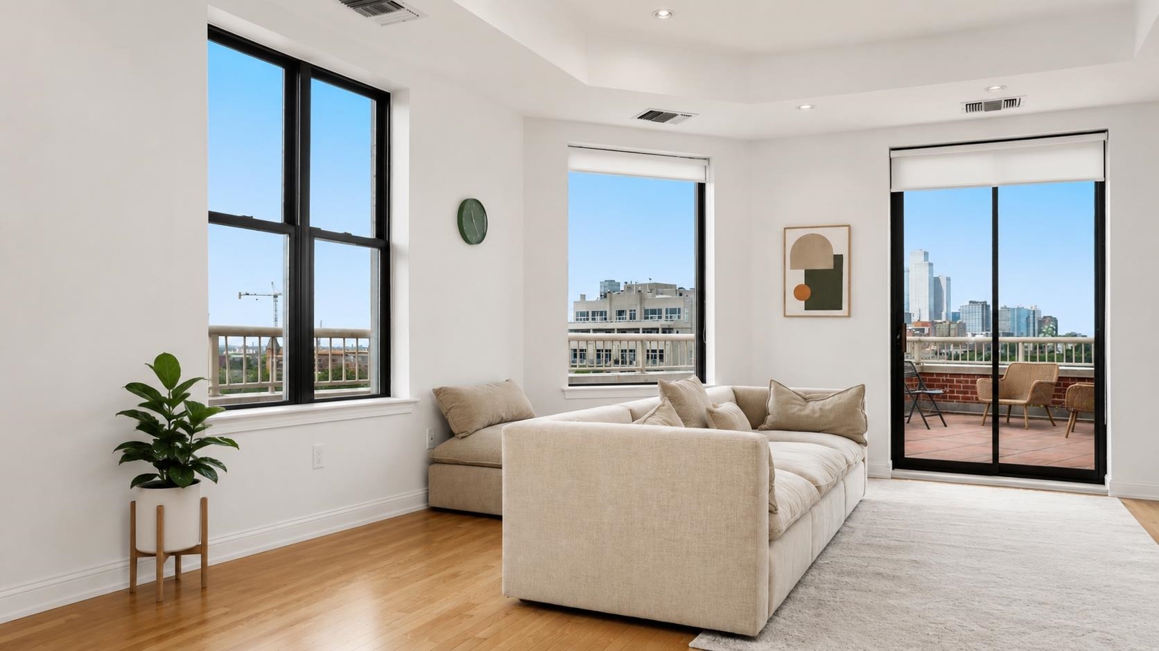 415 NEWARK ST Unit: Ph2