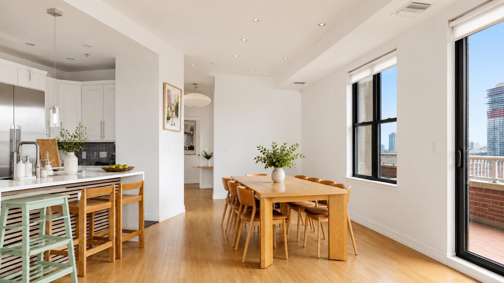 415 NEWARK ST Unit: Ph2