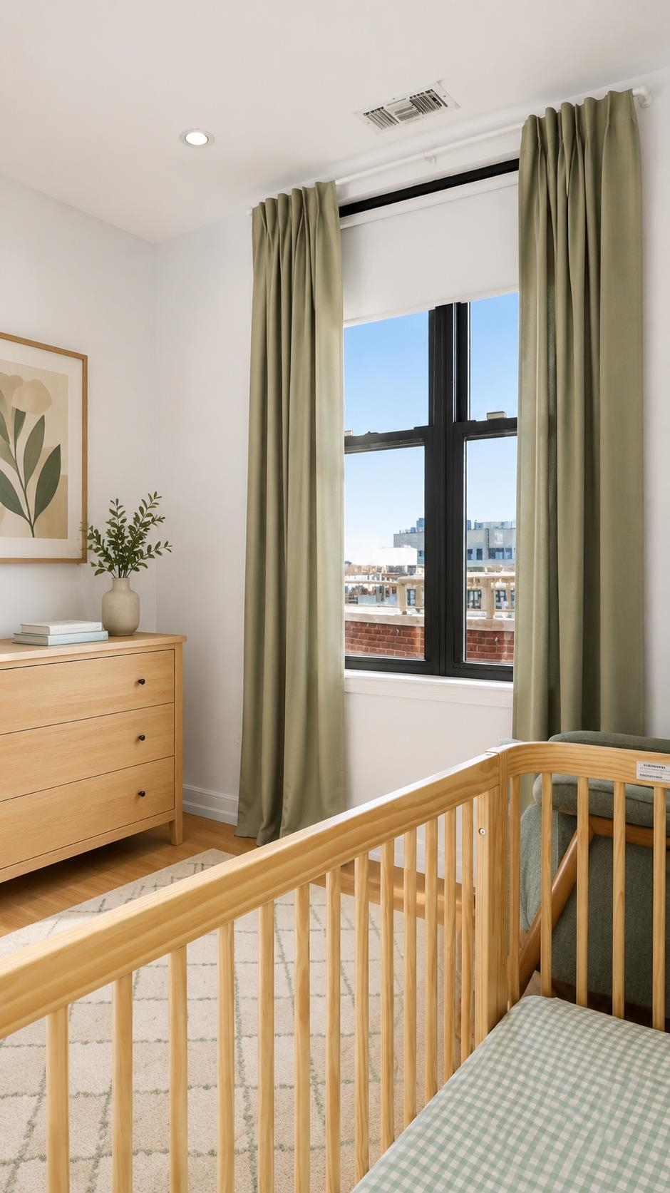 415 NEWARK ST Unit: Ph2