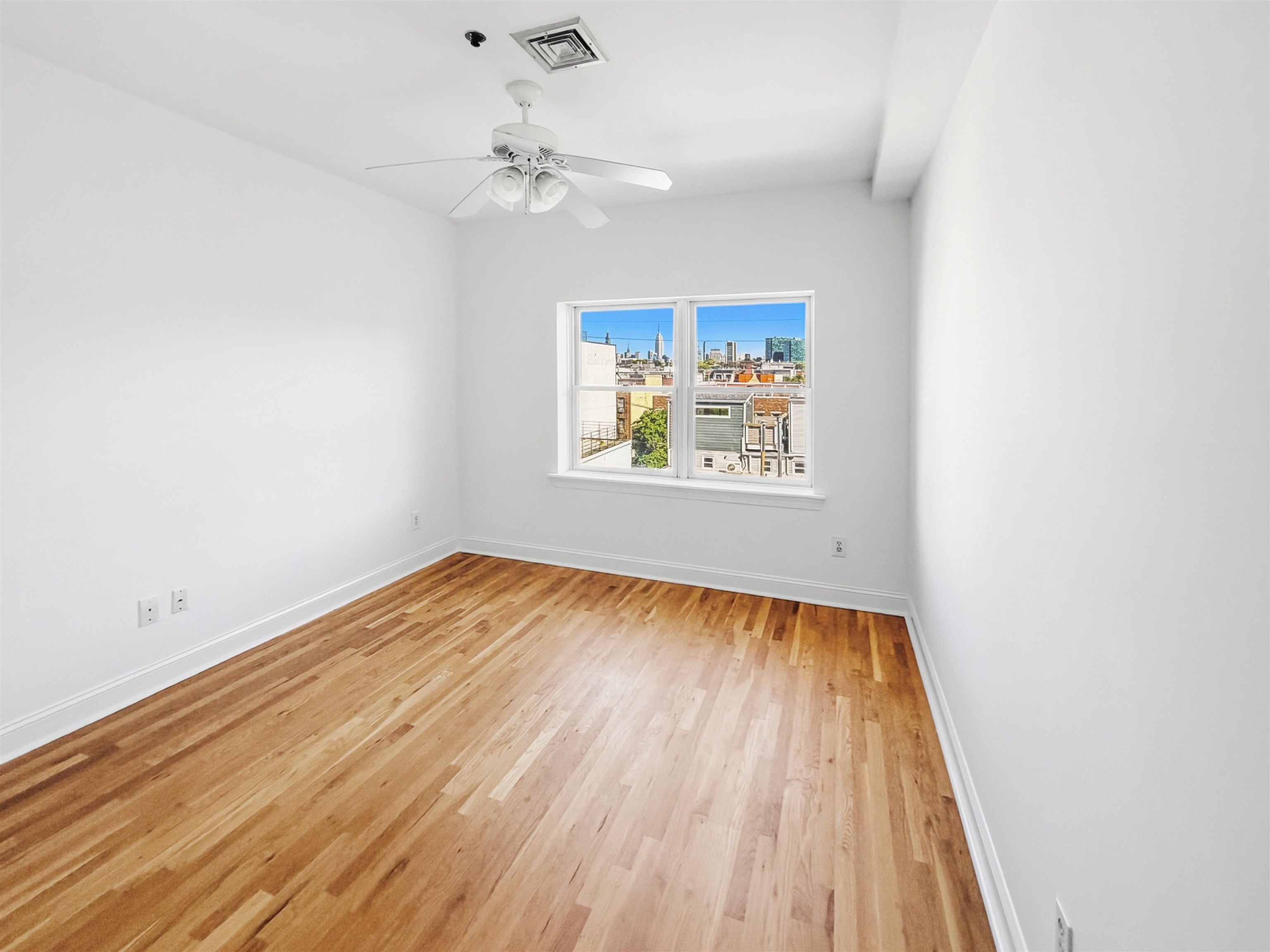 613 MONROE ST Unit: 4