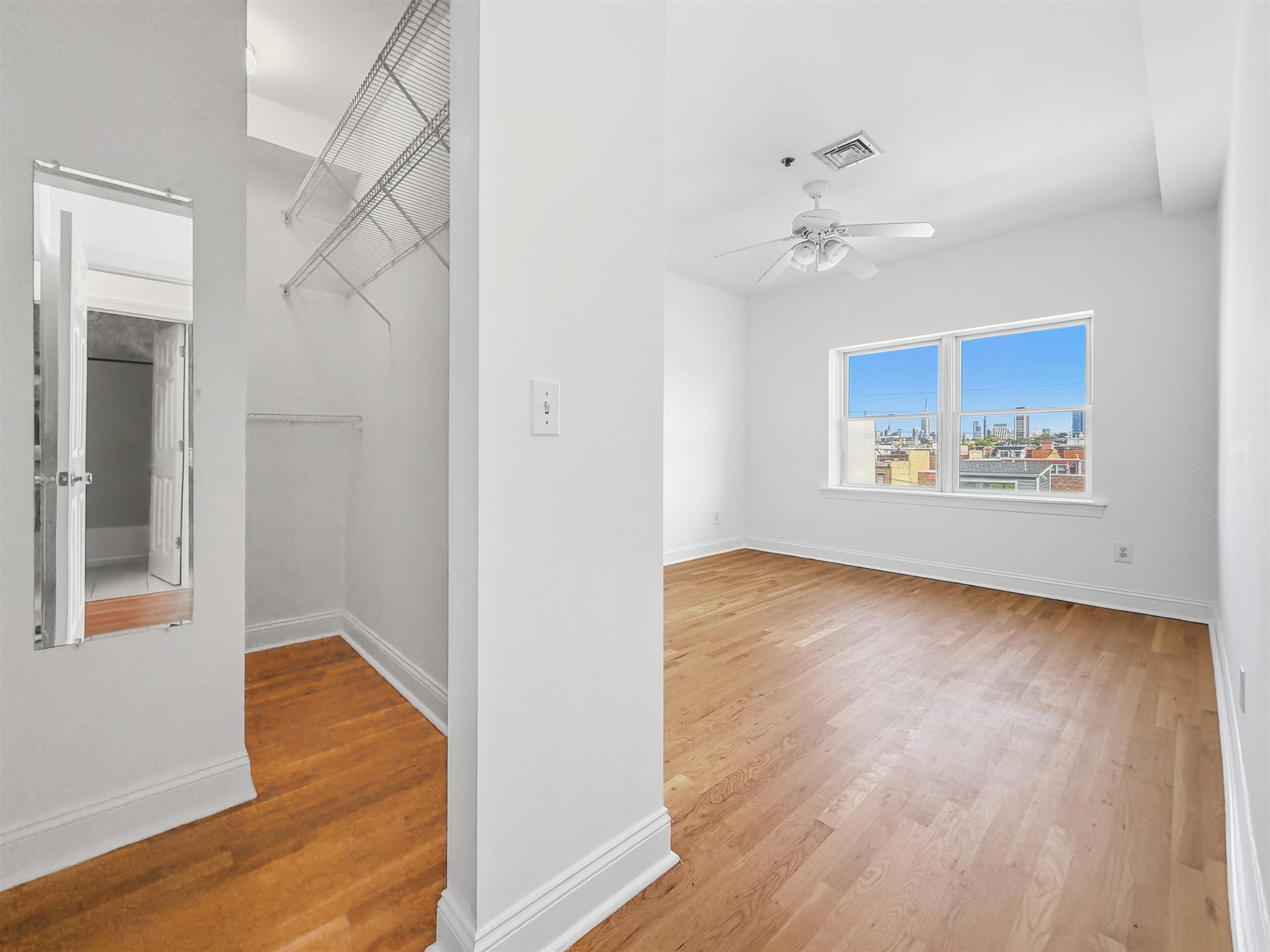613 MONROE ST Unit: 4
