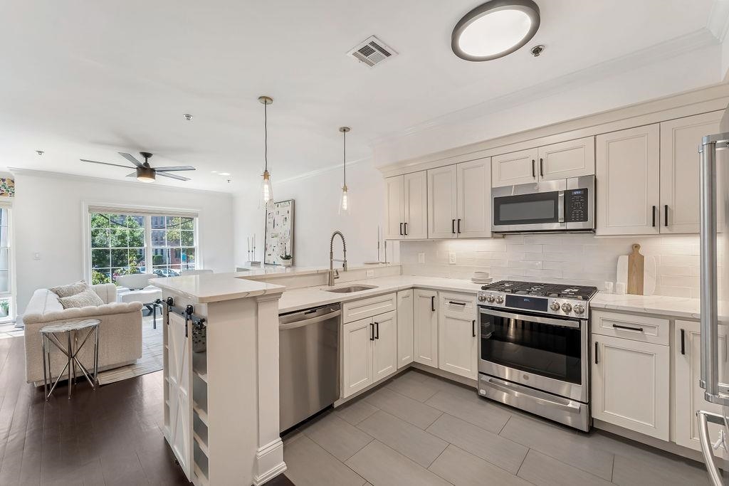 314 GRAND ST Unit: 1